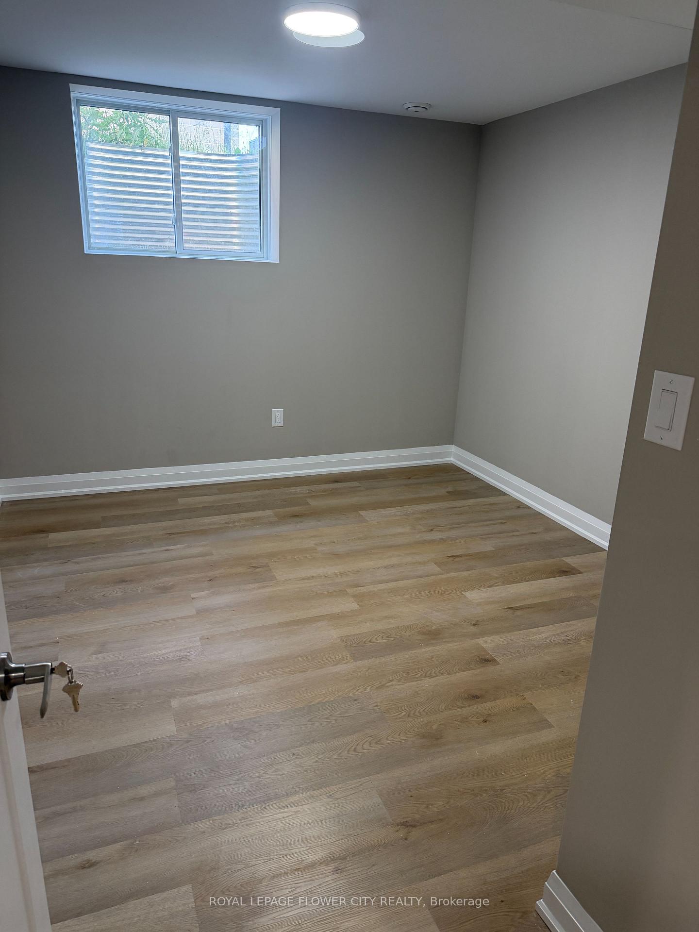 Photo 6 of Unit Basement, 3830 Petalpath Way, London, South V — HOMEH