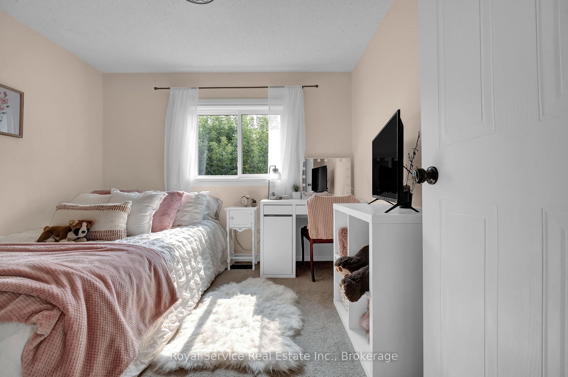Photo 22 of 46 Barron Court, Clarington, Courtice — HOMEH
