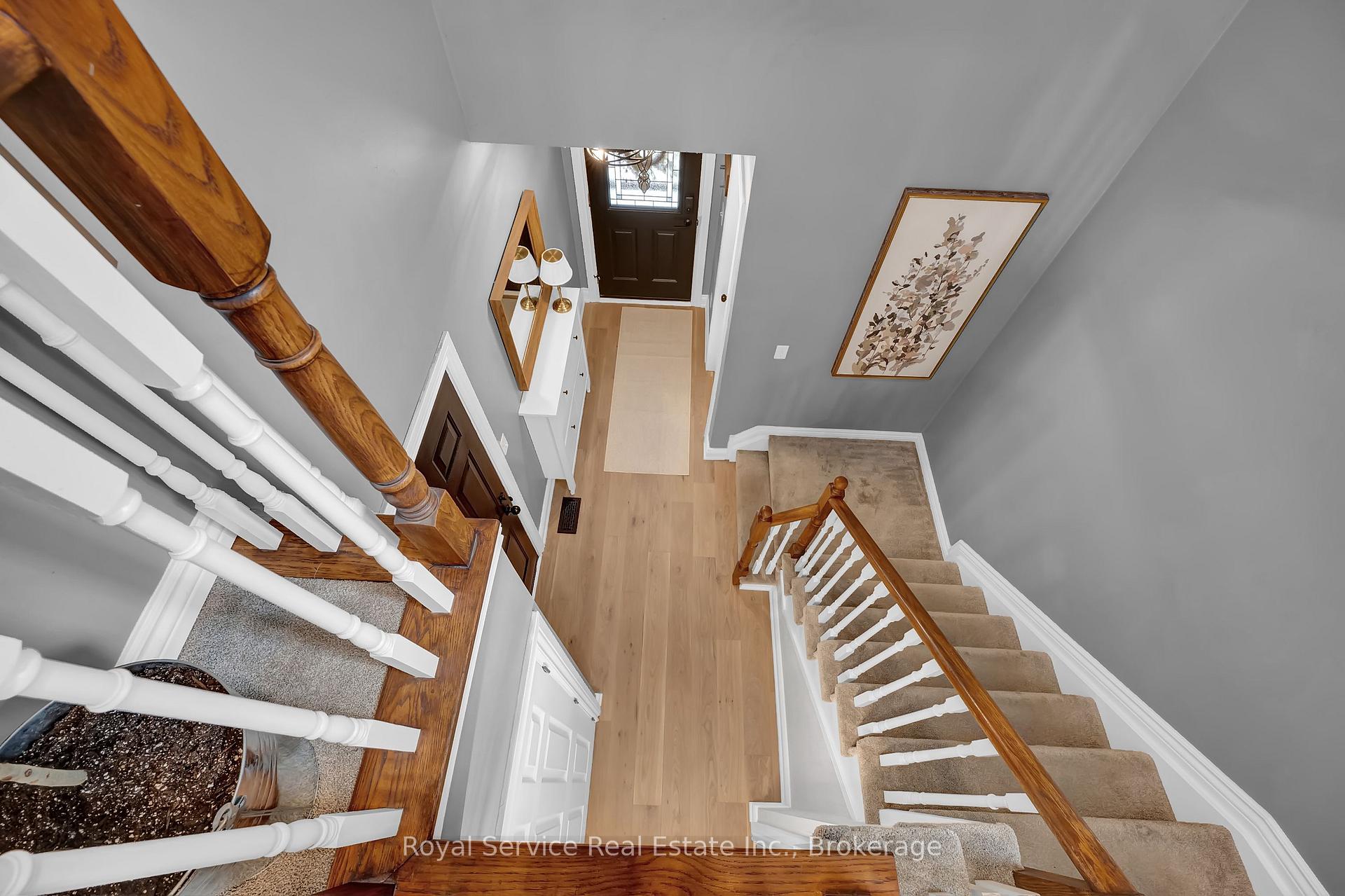 Photo 26 of 46 Barron Court, Clarington, Courtice — HOMEH