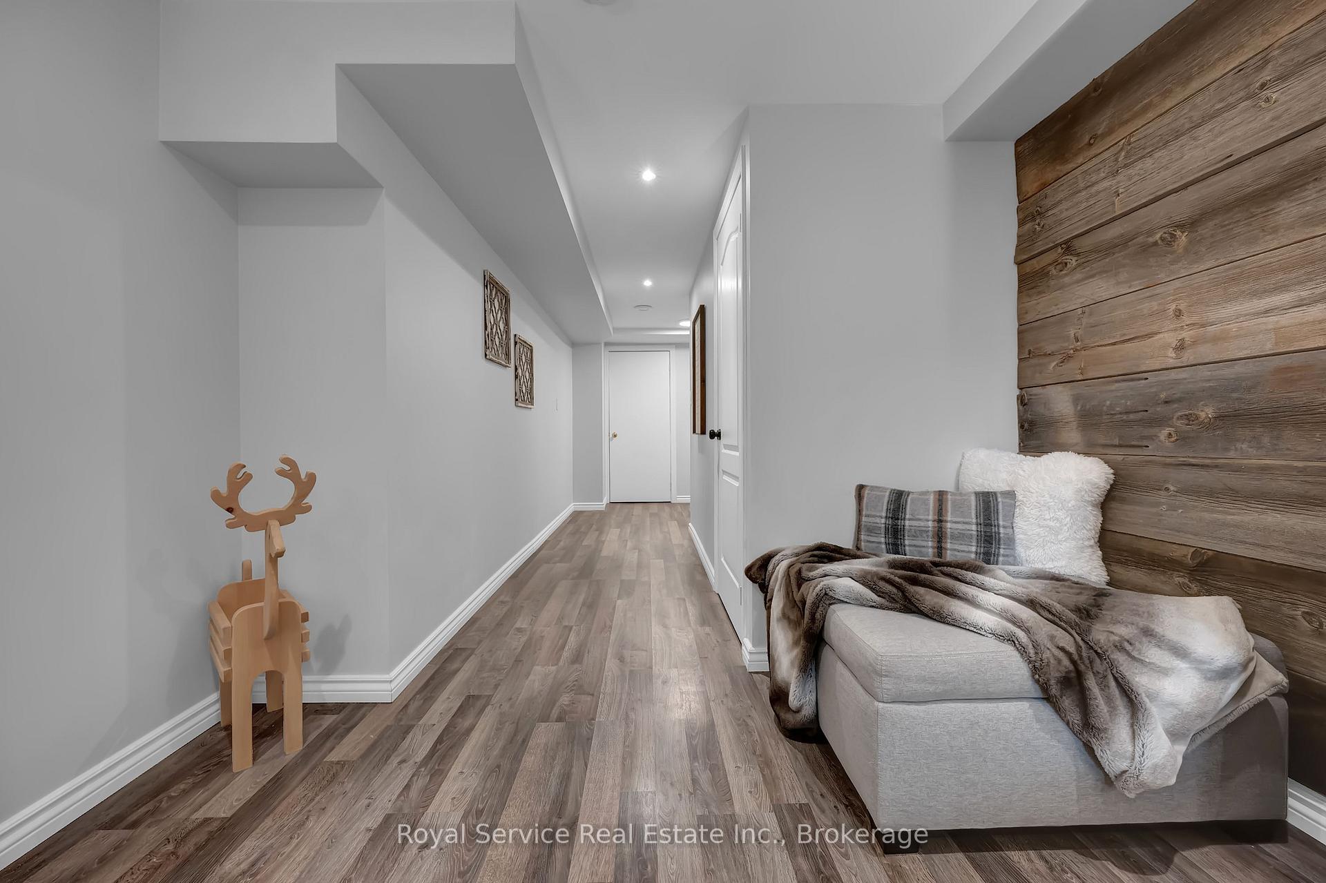 Photo 29 of 46 Barron Court, Clarington, Courtice — HOMEH
