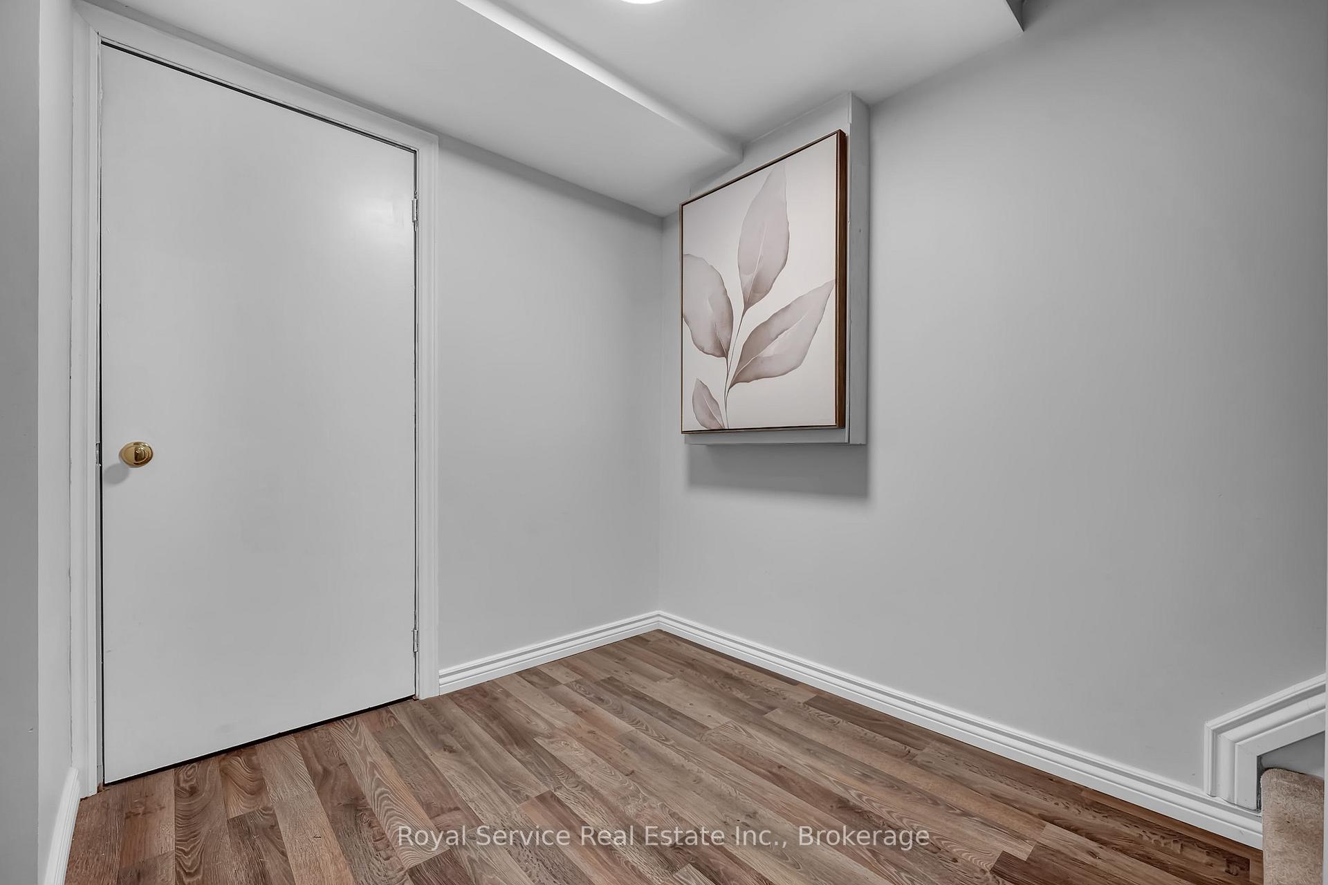 Photo 30 of 46 Barron Court, Clarington, Courtice — HOMEH