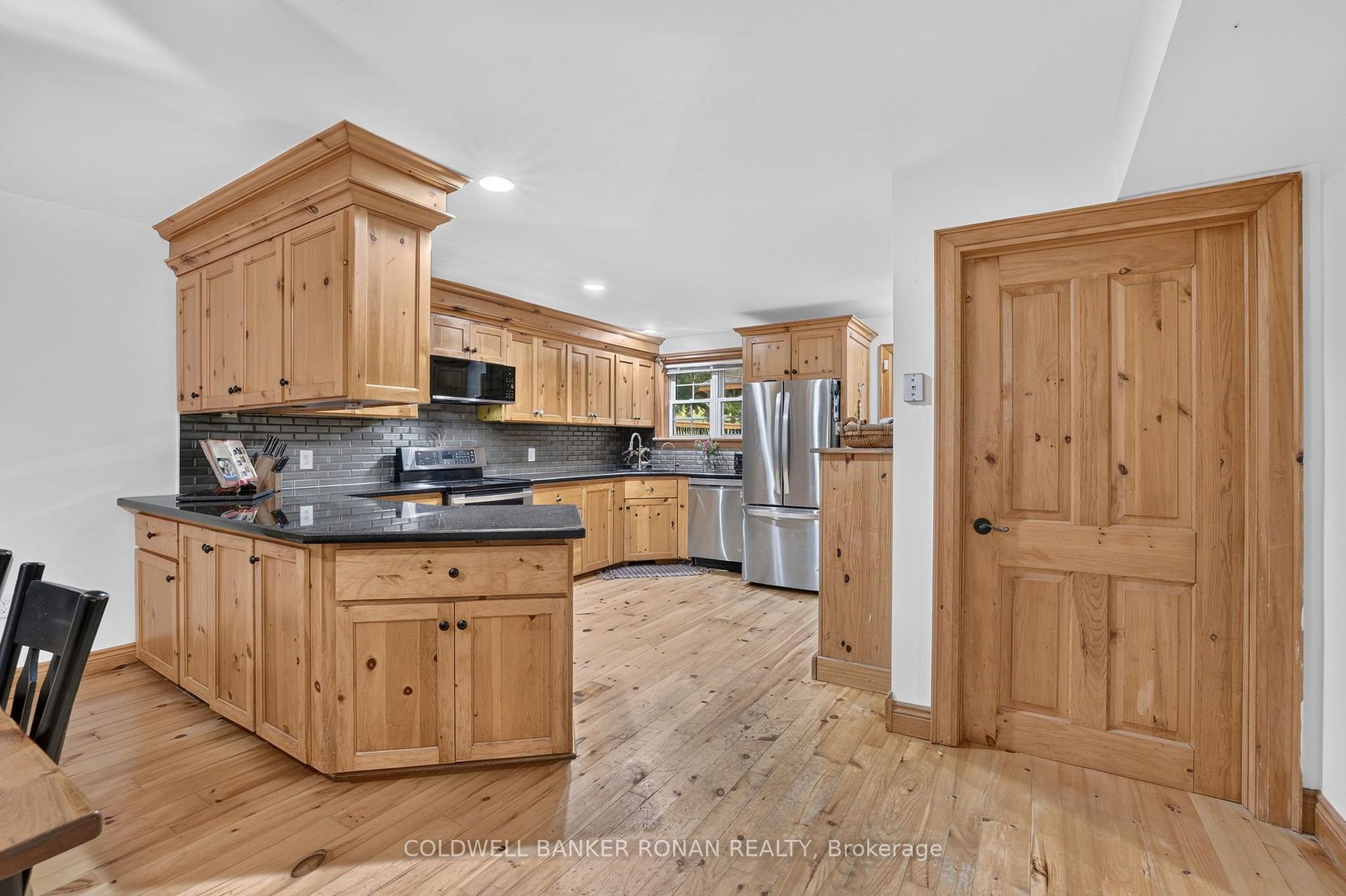 Photo 25 of 20855 Shaws Creek Road, Caledon, Rural Caledon — HOMEH