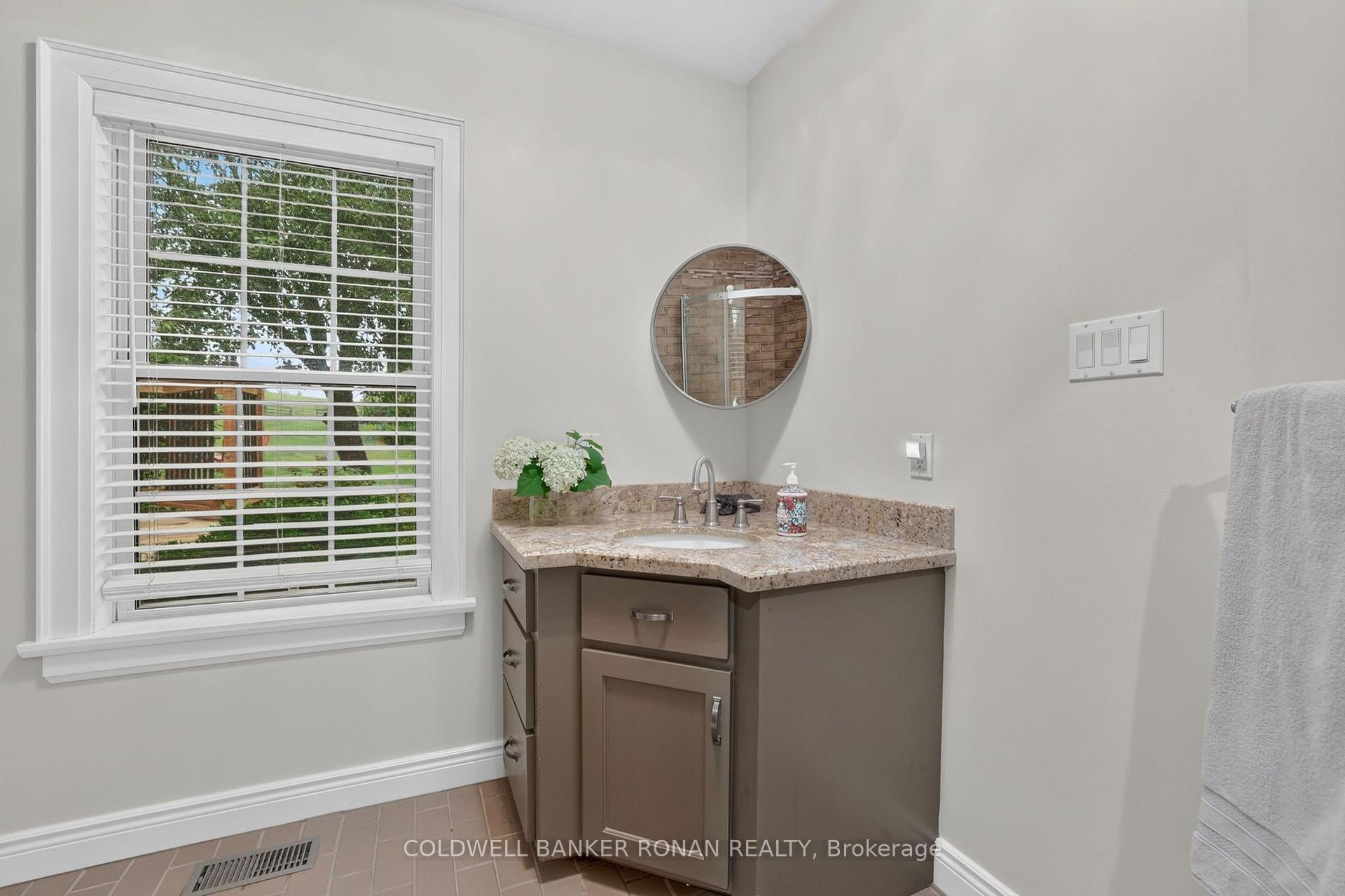 Photo 26 of 20855 Shaws Creek Road, Caledon, Rural Caledon — HOMEH