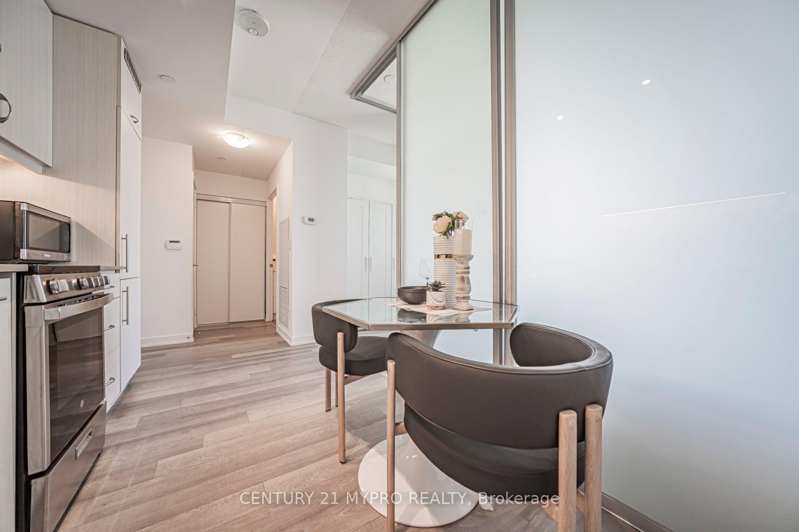 Photo 12 of Unit 1604, 181 Huron Street, Toronto, Kensington-Chinatown — HOMEH