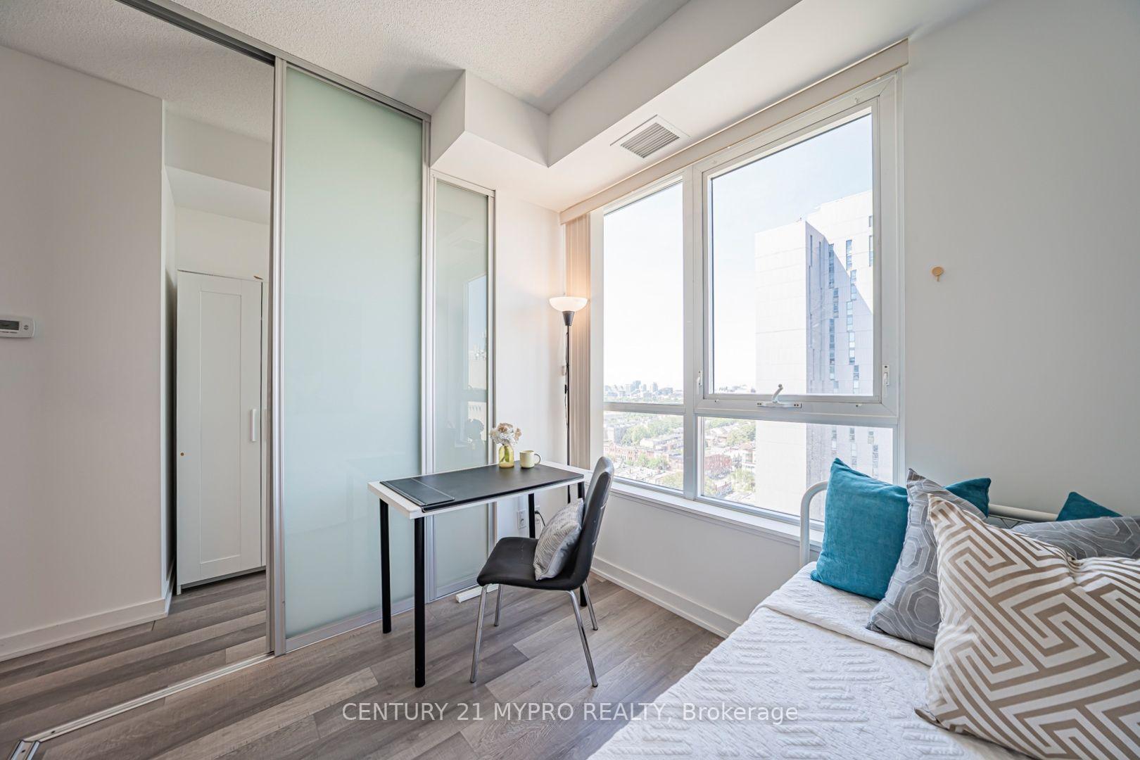 Photo 17 of Unit 1604, 181 Huron Street, Toronto, Kensington-Chinatown — HOMEH