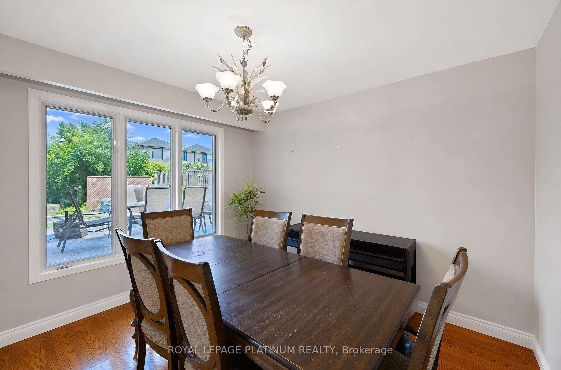 Photo 11 of 47 Parkview Place, Brampton, Brampton East — HOMEH