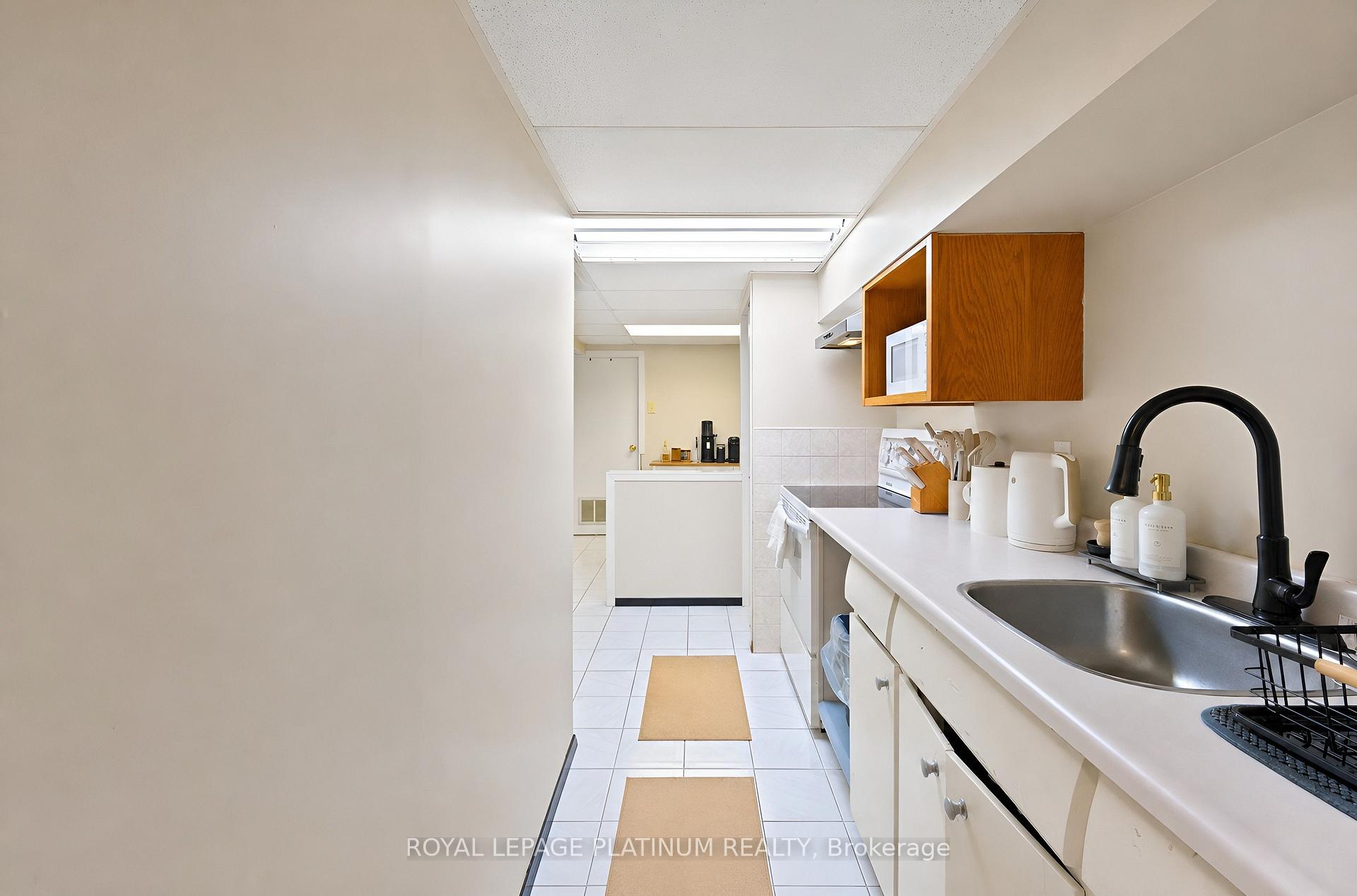 Photo 43 of 47 Parkview Place, Brampton, Brampton East — HOMEH