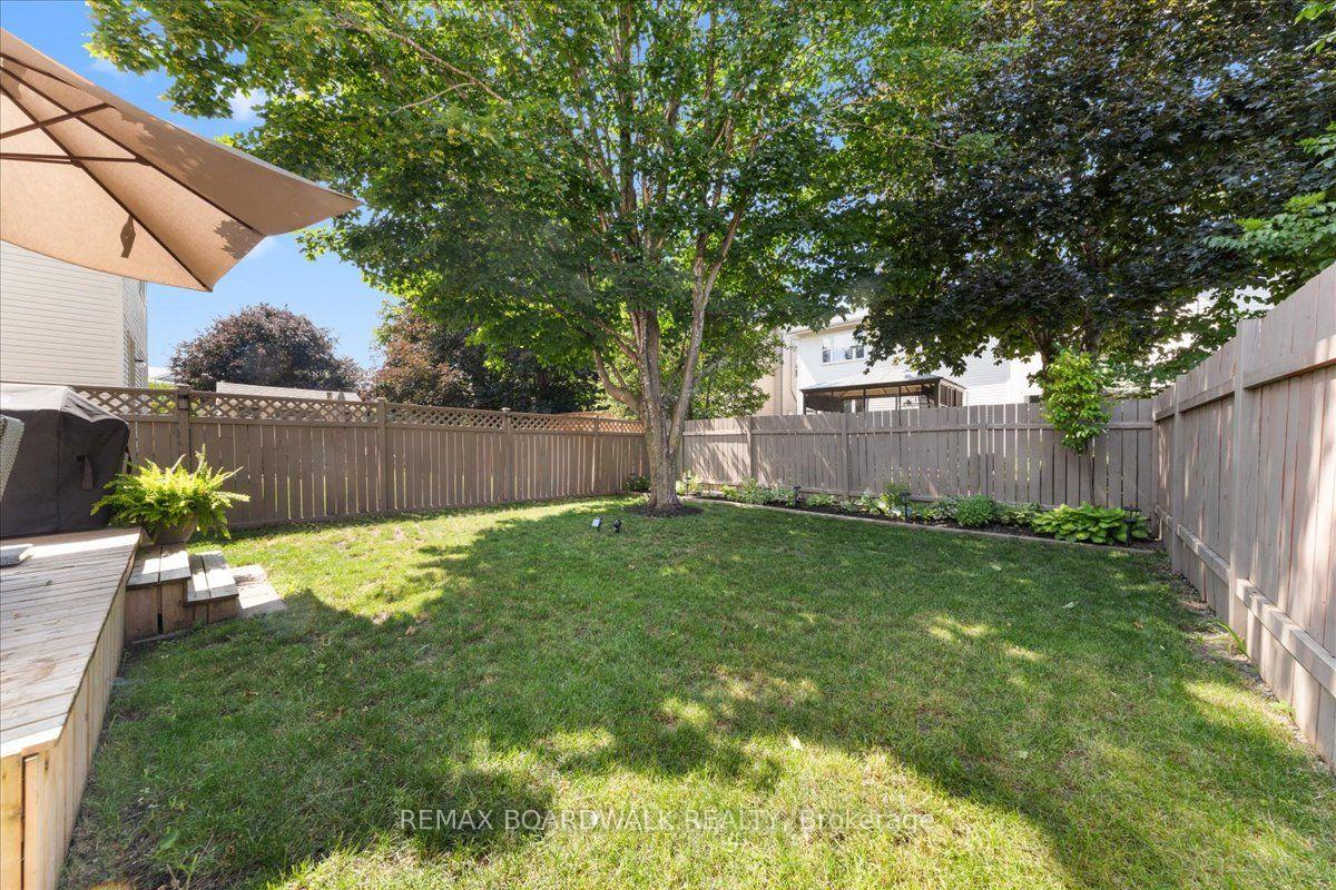Photo 25 of 43 Peacock Crescent, Ottawa, Barrhaven - Cedargrove/Fraserdale — HOMEH