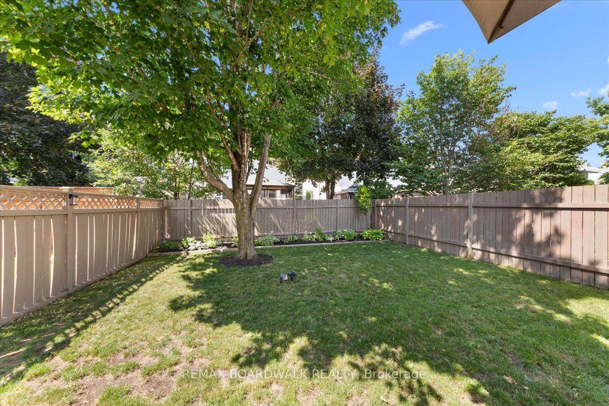 Photo 27 of 43 Peacock Crescent, Ottawa, Barrhaven - Cedargrove/Fraserdale — HOMEH