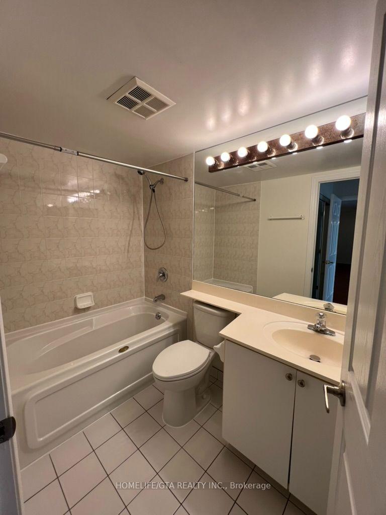 Photo 7 of Unit 3321, 68 Corporate Drive, Scarborough, Woburn — HOMEH