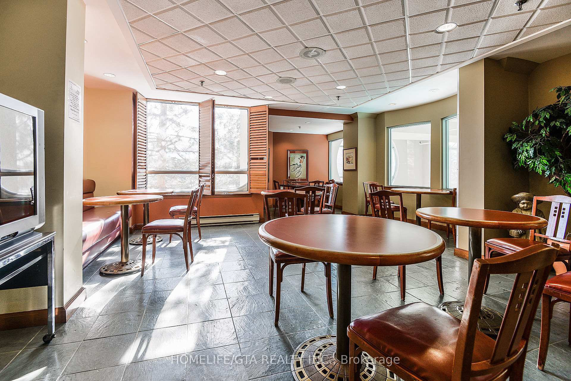 Photo 17 of Unit 3321, 68 Corporate Drive, Scarborough, Woburn — HOMEH