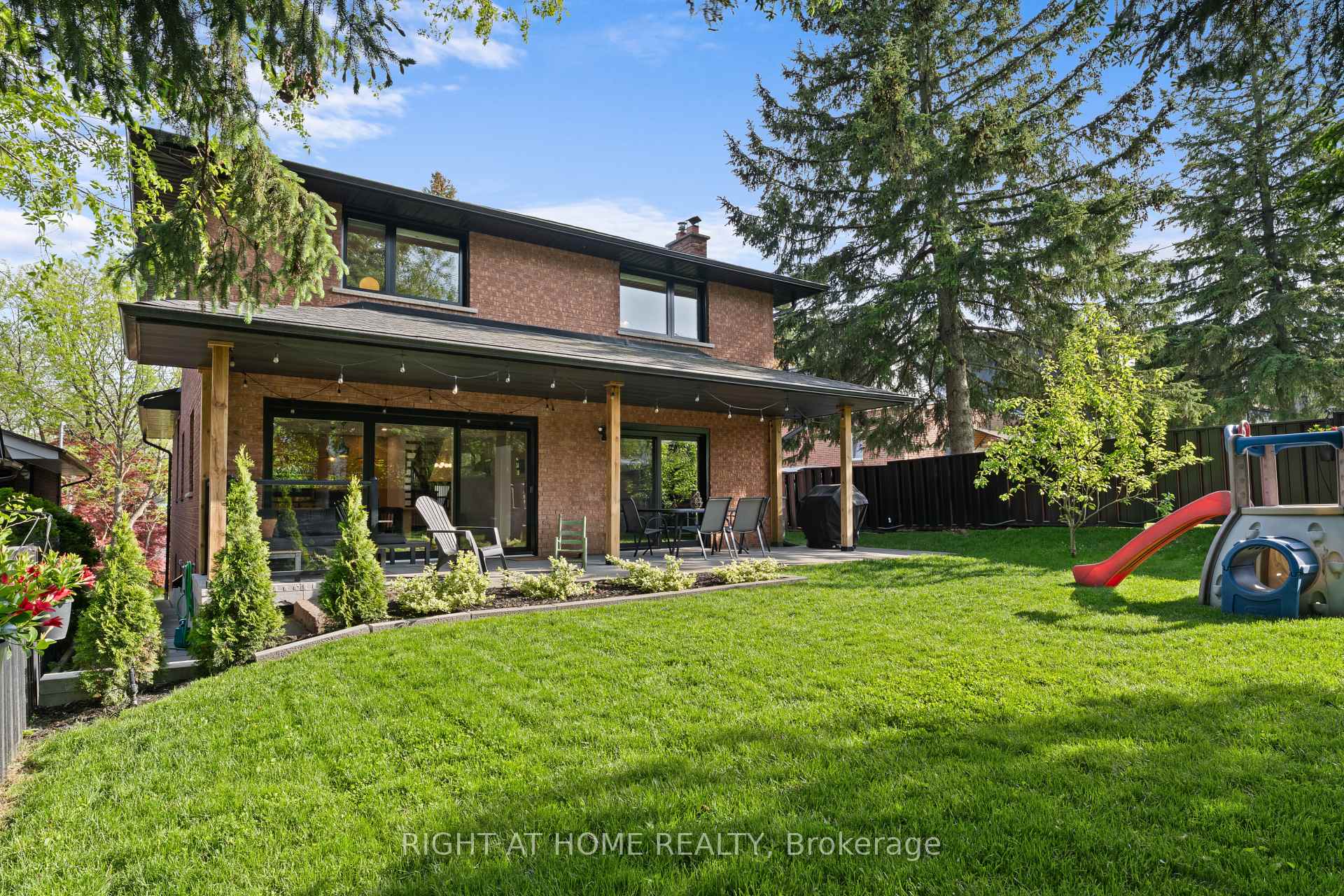 Photo 45 of 10 Wingrove Hill, Etobicoke, Islington-City Centre West — HOMEH