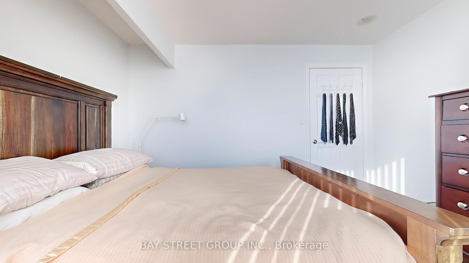 Photo 23 of Unit LPH19, 39 Oneida Crescent, Richmond Hill, Langstaff — HOMEH