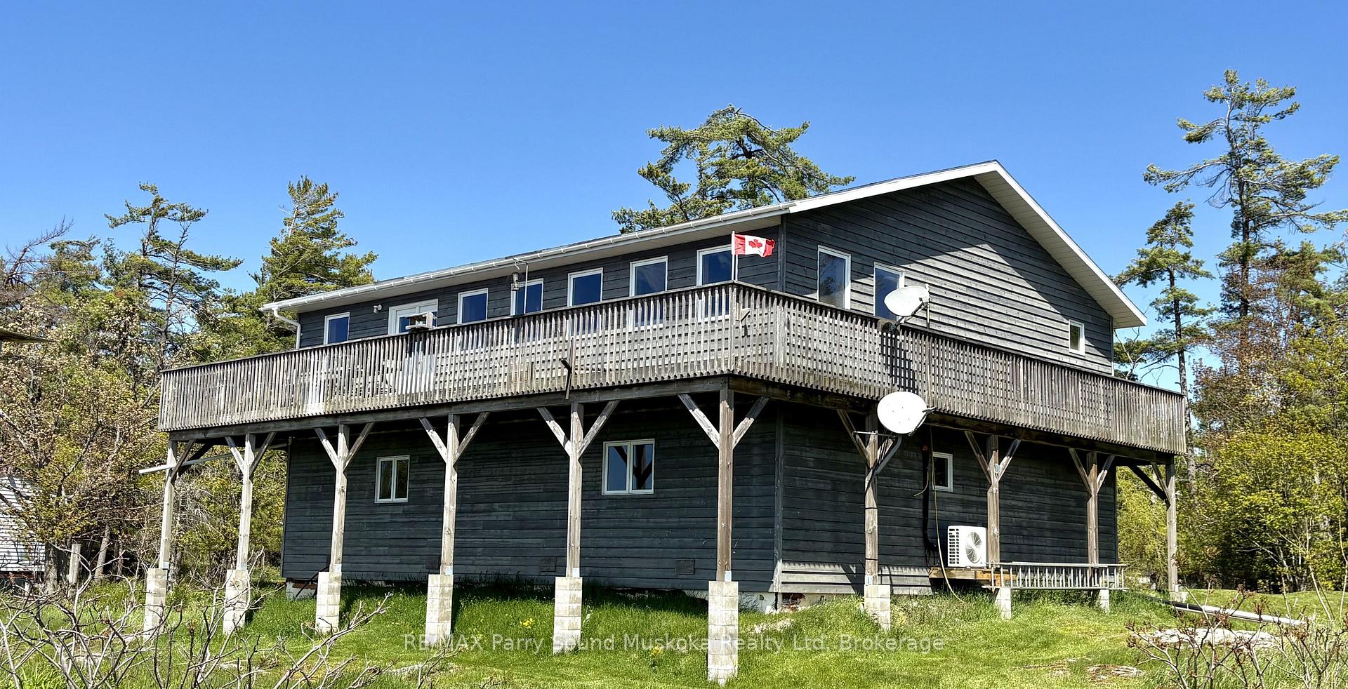 Photo of 16 B55 Island
