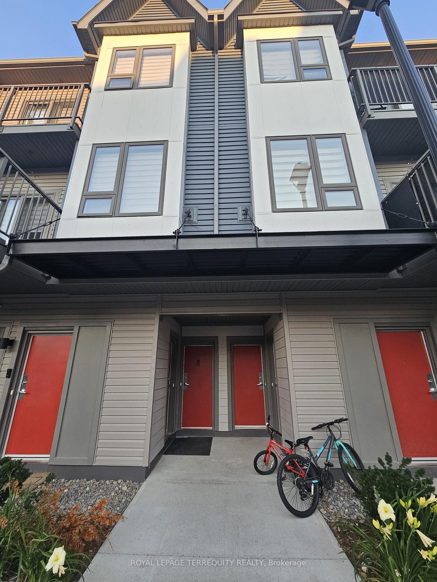 Photo 1 of Unit 715, 2635 William Jackson Drive, Pickering, Duffin Heights — HOMEH