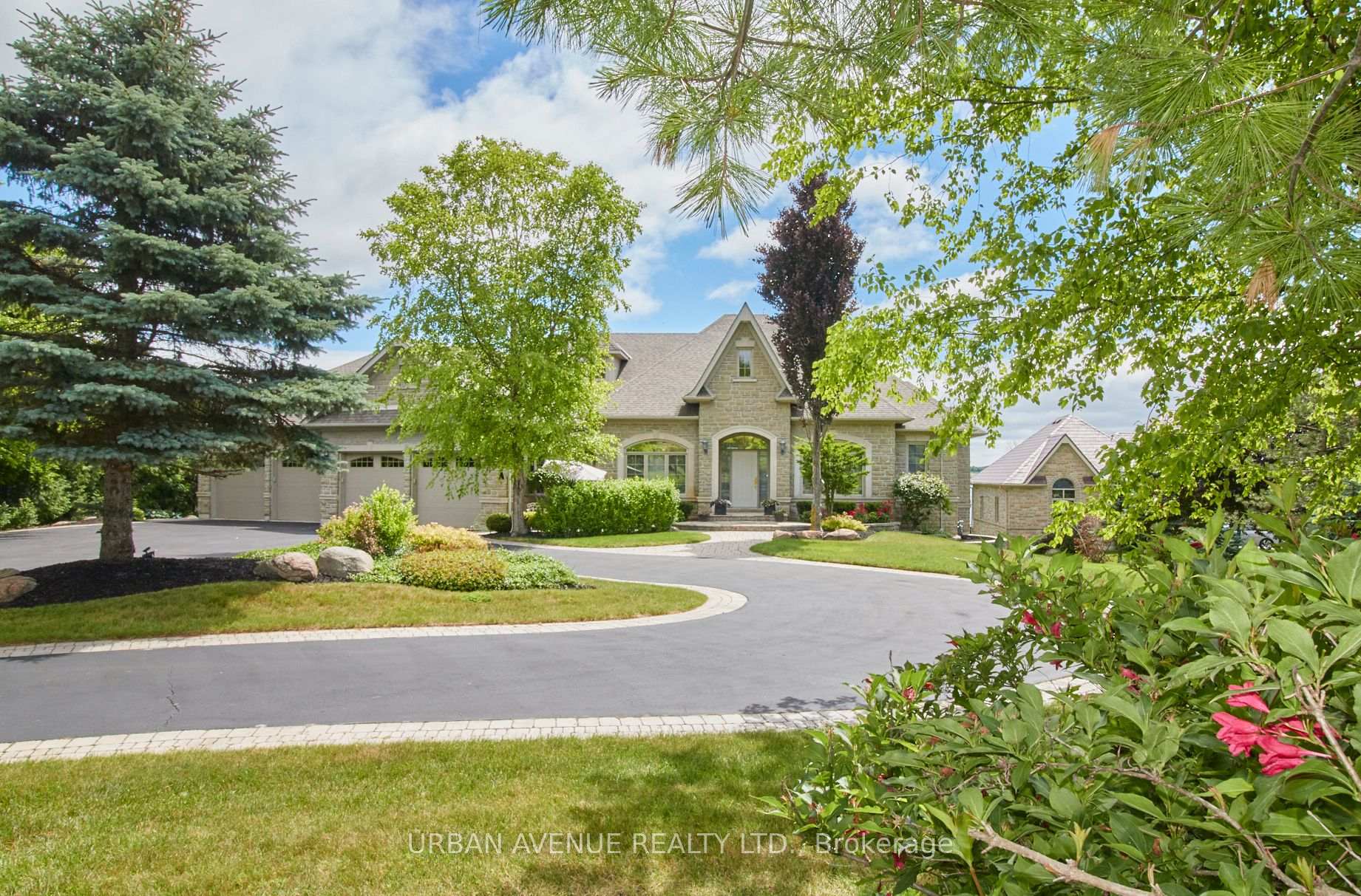 Photo 3 of 106 Cawkers Cove Road, Scugog, Port Perry — HOMEH