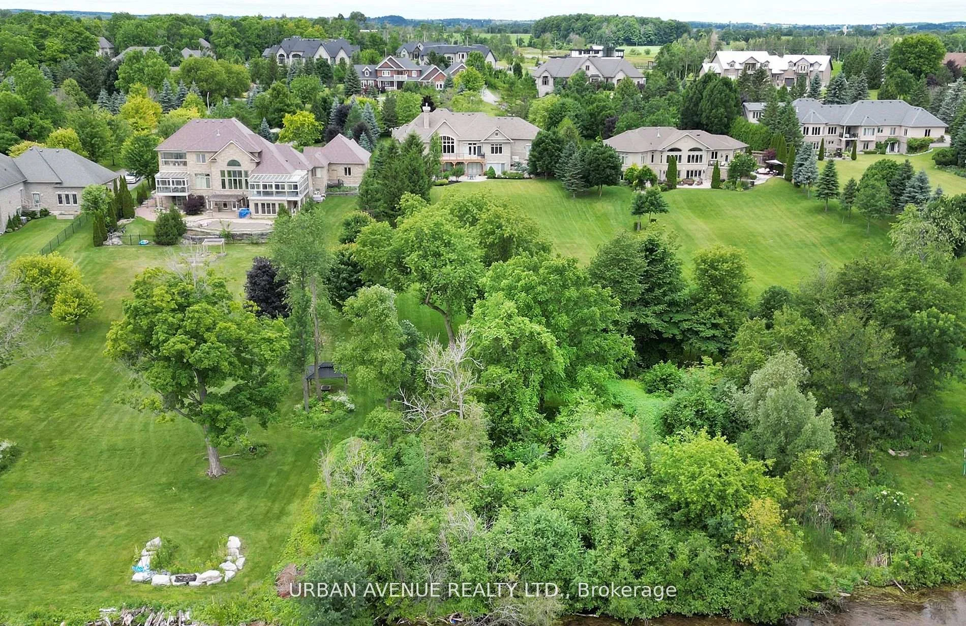 Photo 2 of 106 Cawkers Cove Road, Scugog, Port Perry — HOMEH