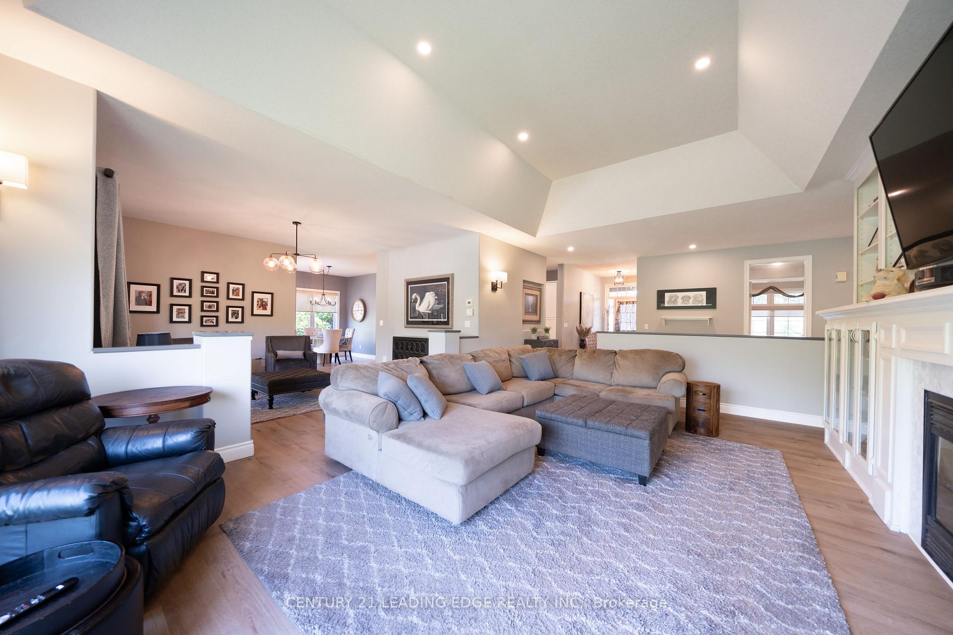 Photo 16 of 27 Karendale Crescent, Hamilton, Freelton — HOMEH