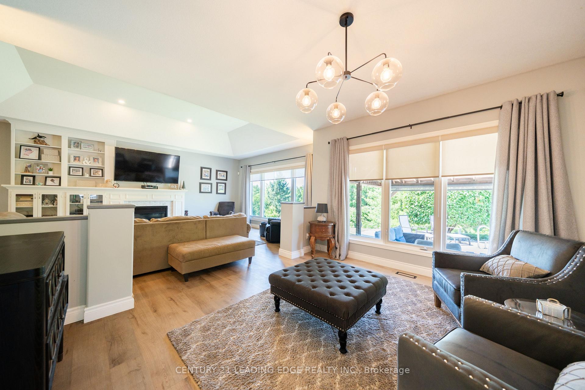 Photo 17 of 27 Karendale Crescent, Hamilton, Freelton — HOMEH
