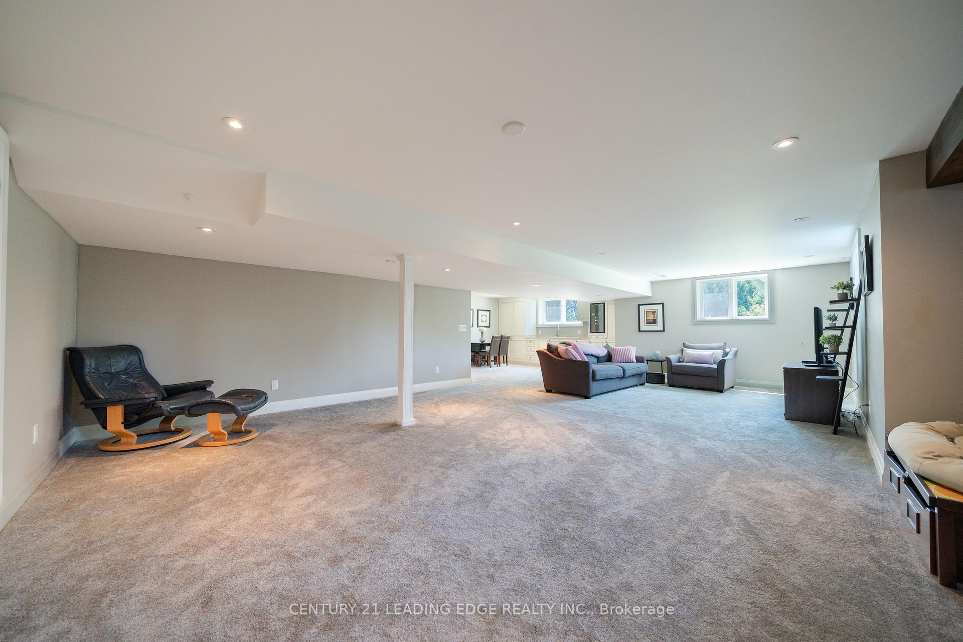 Photo 32 of 27 Karendale Crescent, Hamilton, Freelton — HOMEH