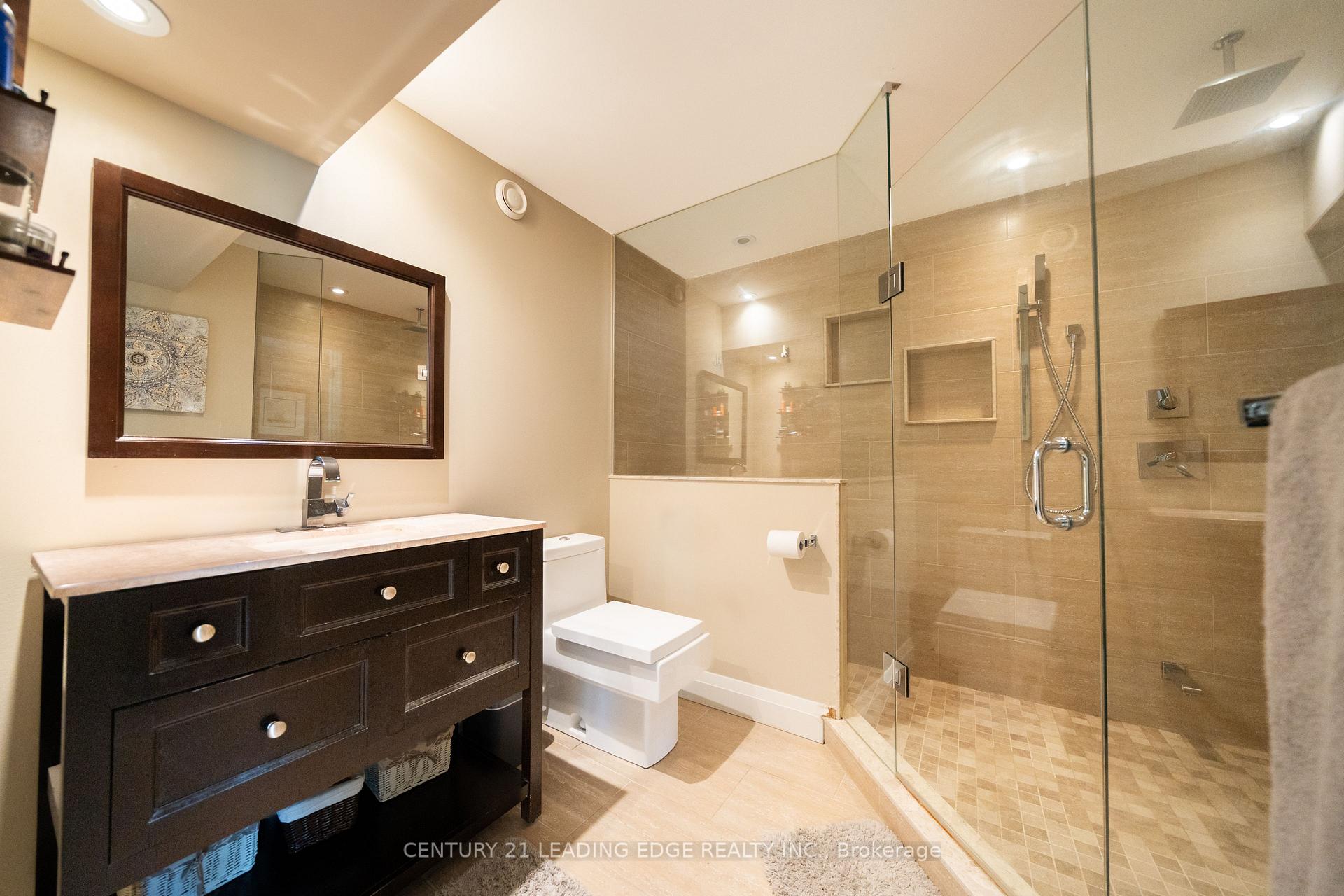 Photo 35 of 27 Karendale Crescent, Hamilton, Freelton — HOMEH
