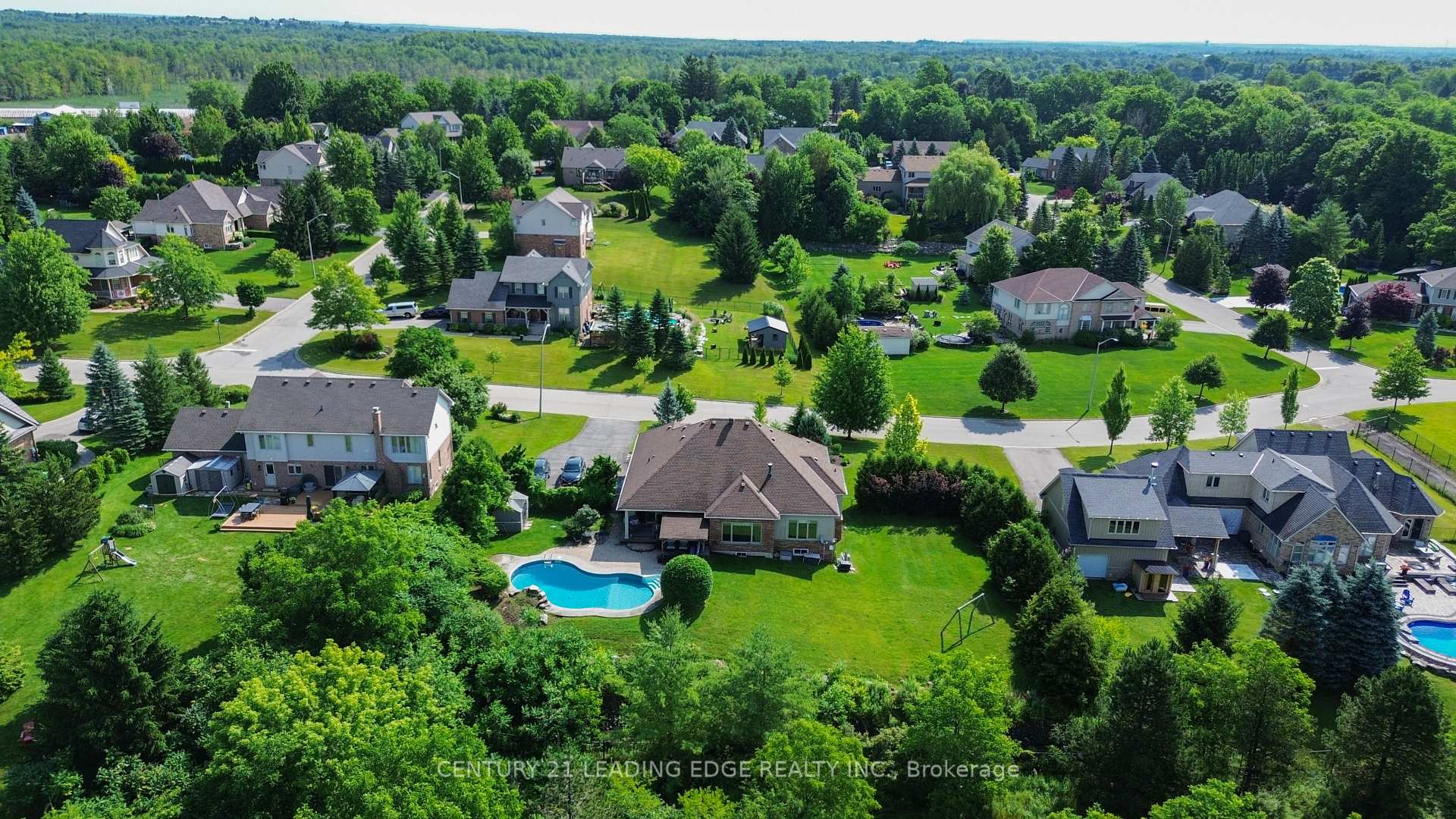 Photo 41 of 27 Karendale Crescent, Hamilton, Freelton — HOMEH