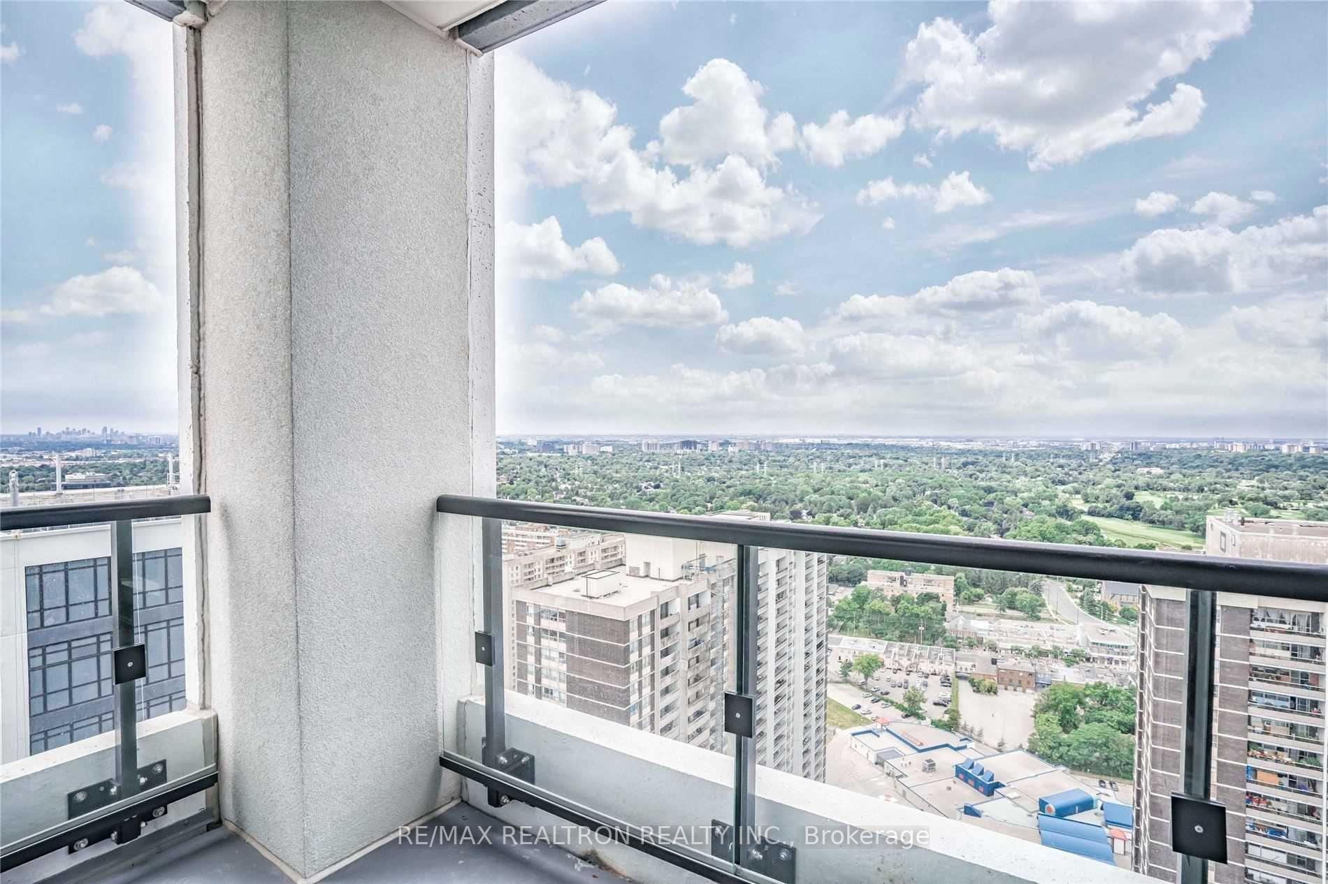 Photo 15 of Unit 1802, 7 Mabelle Avenue, Etobicoke, Islington-City Centre West — HOMEH