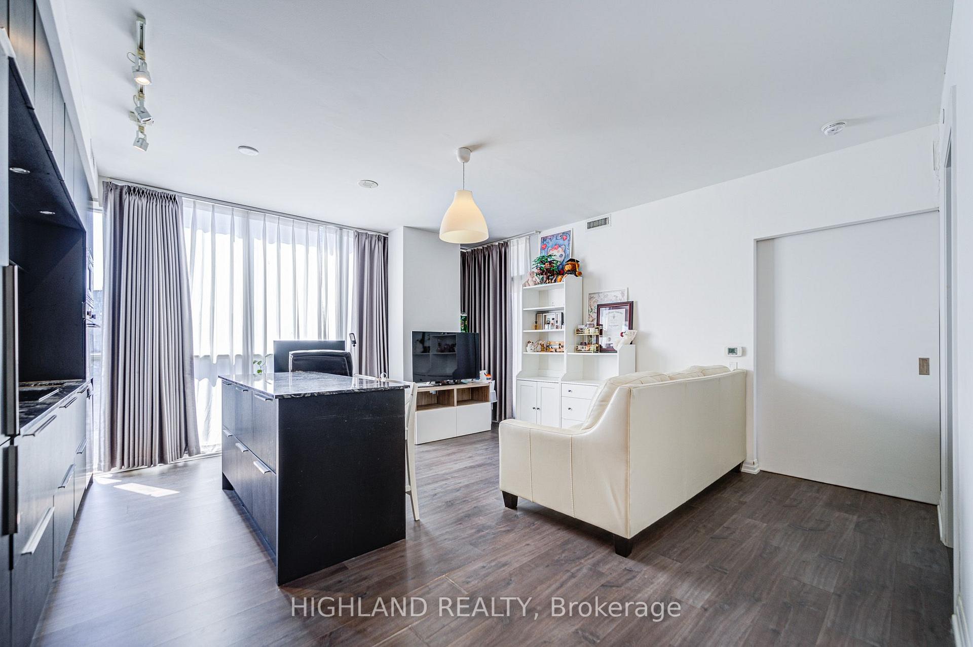 Photo 9 of Unit 2106, 88 Blue Jays Way, Toronto, Waterfront Communities — HOMEH