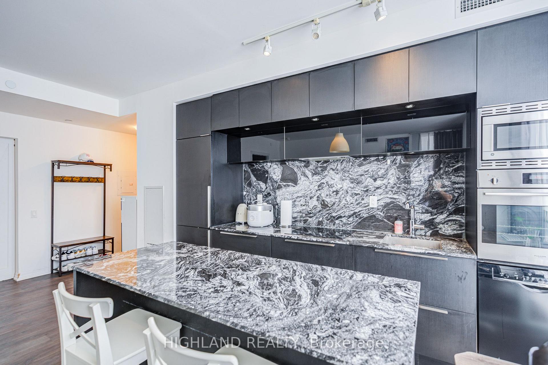 Photo 11 of Unit 2106, 88 Blue Jays Way, Toronto, Waterfront Communities — HOMEH