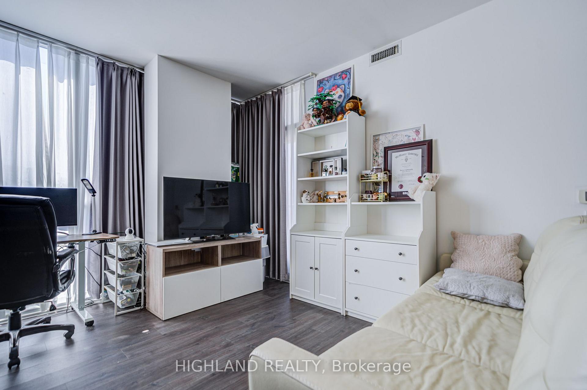 Photo 13 of Unit 2106, 88 Blue Jays Way, Toronto, Waterfront Communities — HOMEH