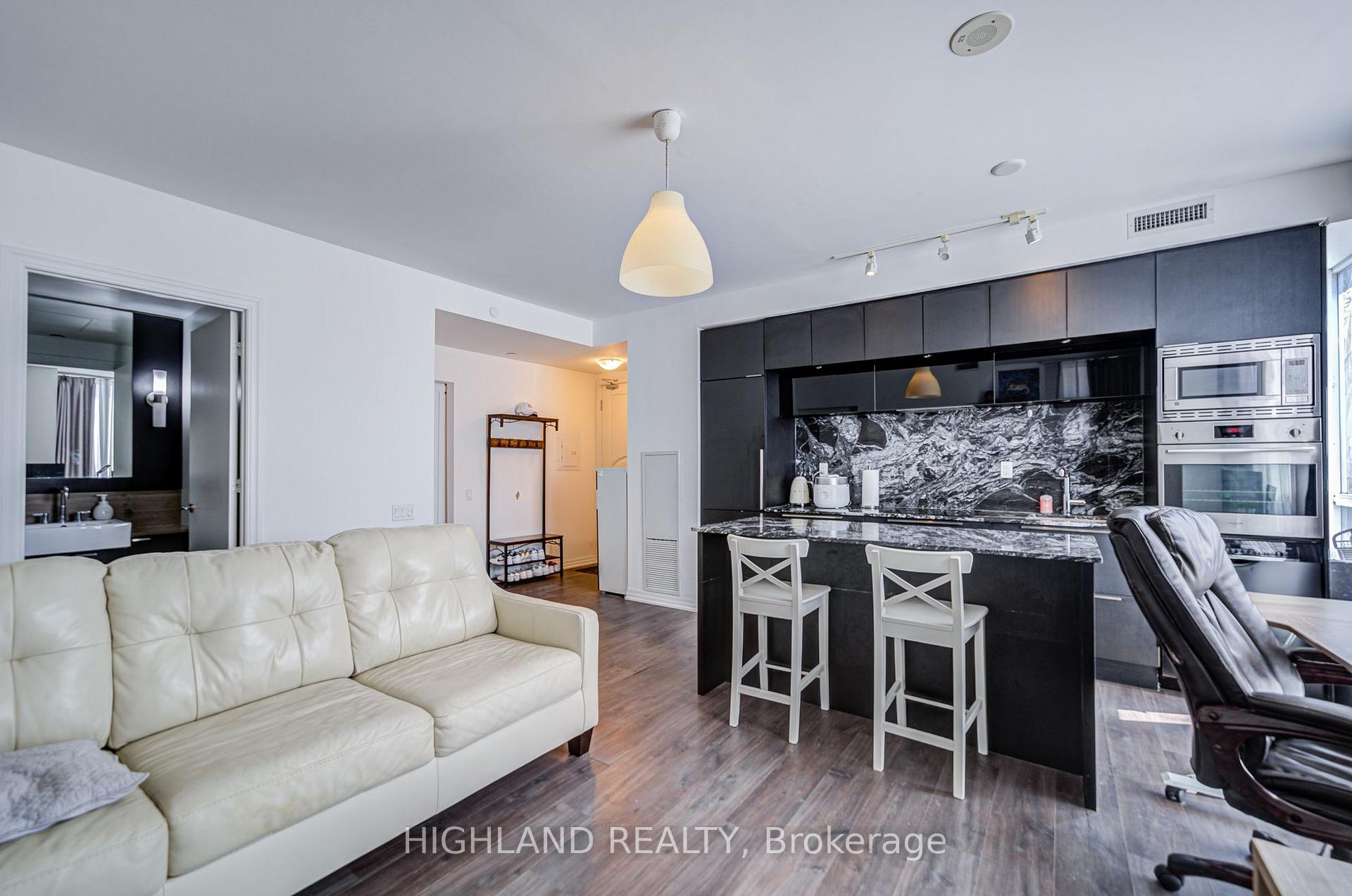 Photo 15 of Unit 2106, 88 Blue Jays Way, Toronto, Waterfront Communities — HOMEH