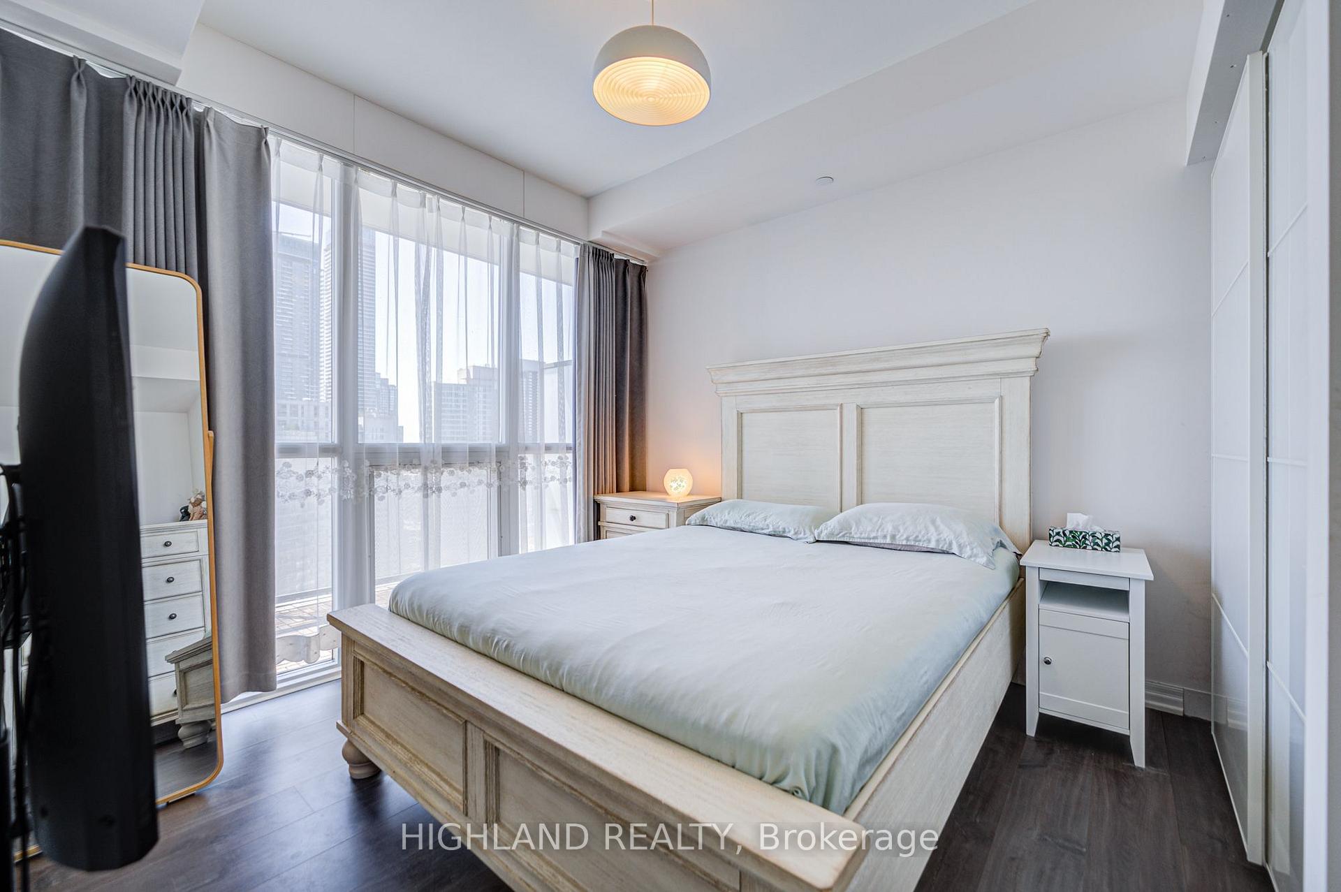 Photo 17 of Unit 2106, 88 Blue Jays Way, Toronto, Waterfront Communities — HOMEH