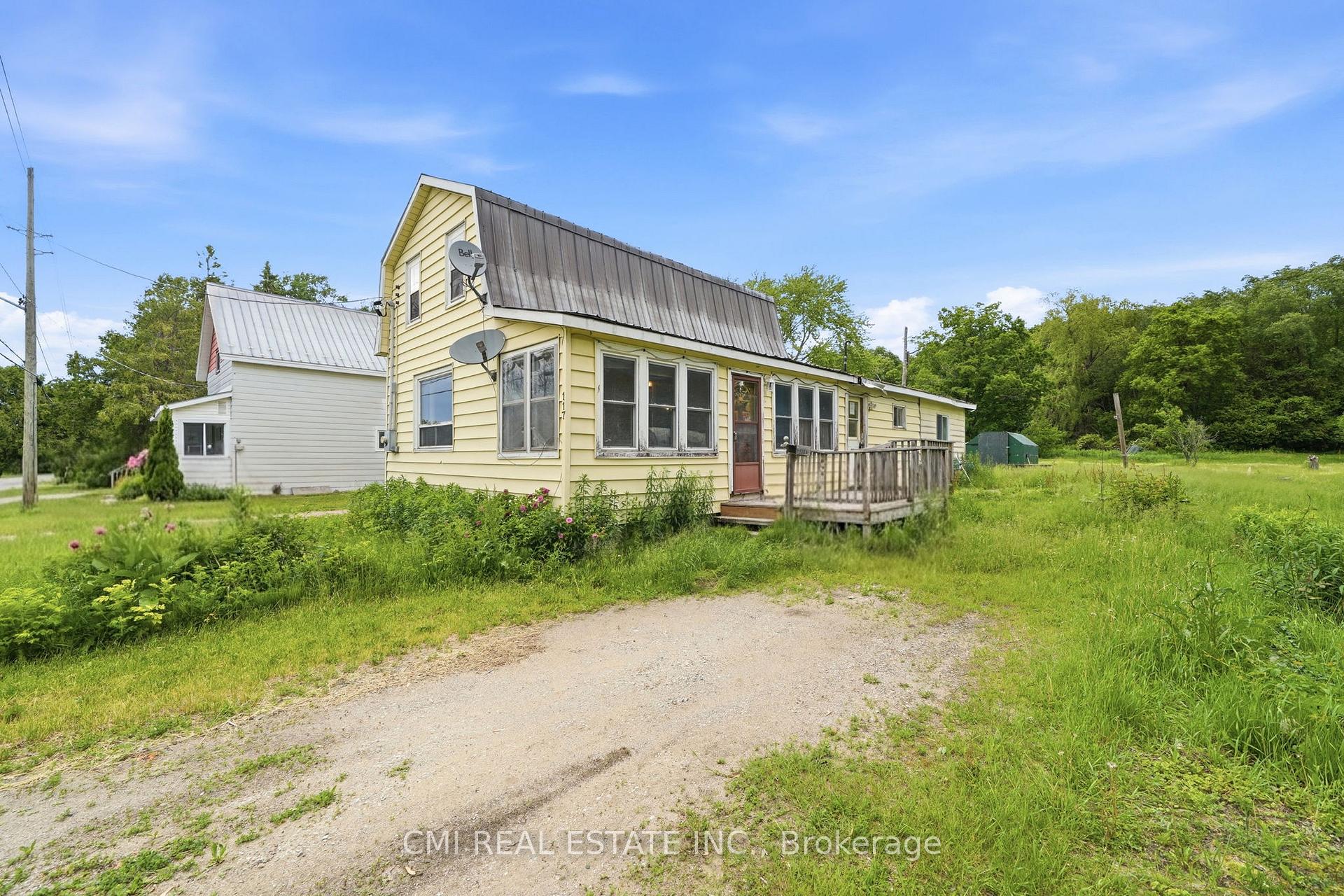 Photo 2 of 117 Fox Street, Penetanguishene — HOMEH