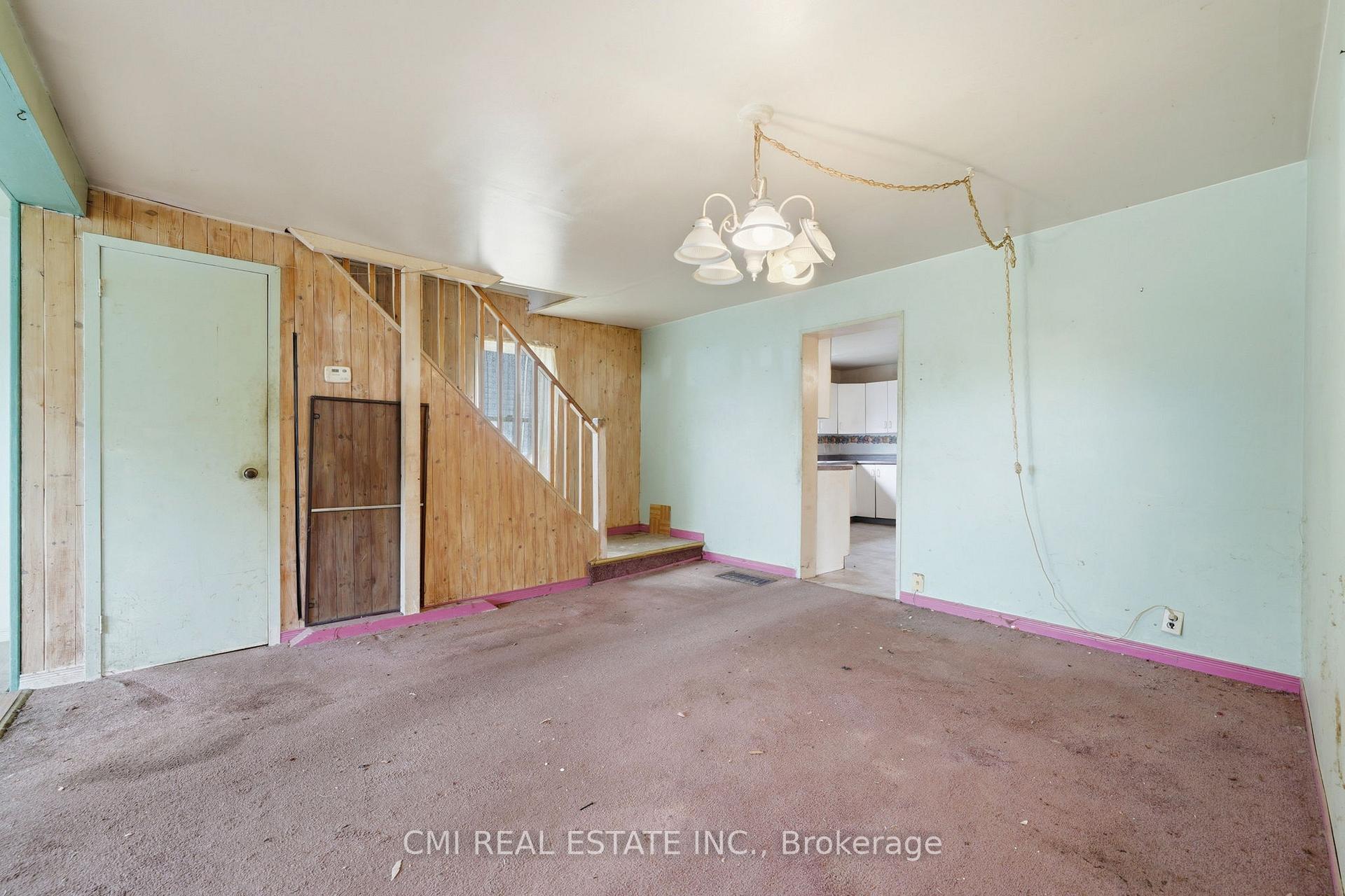 Photo 9 of 117 Fox Street, Penetanguishene — HOMEH
