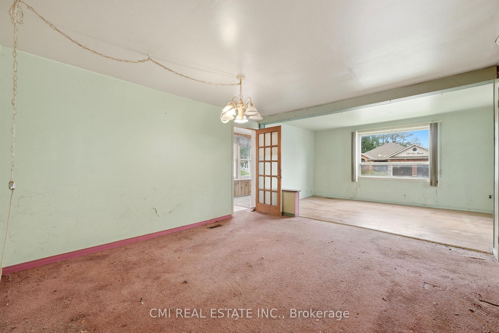 Photo 10 of 117 Fox Street, Penetanguishene — HOMEH