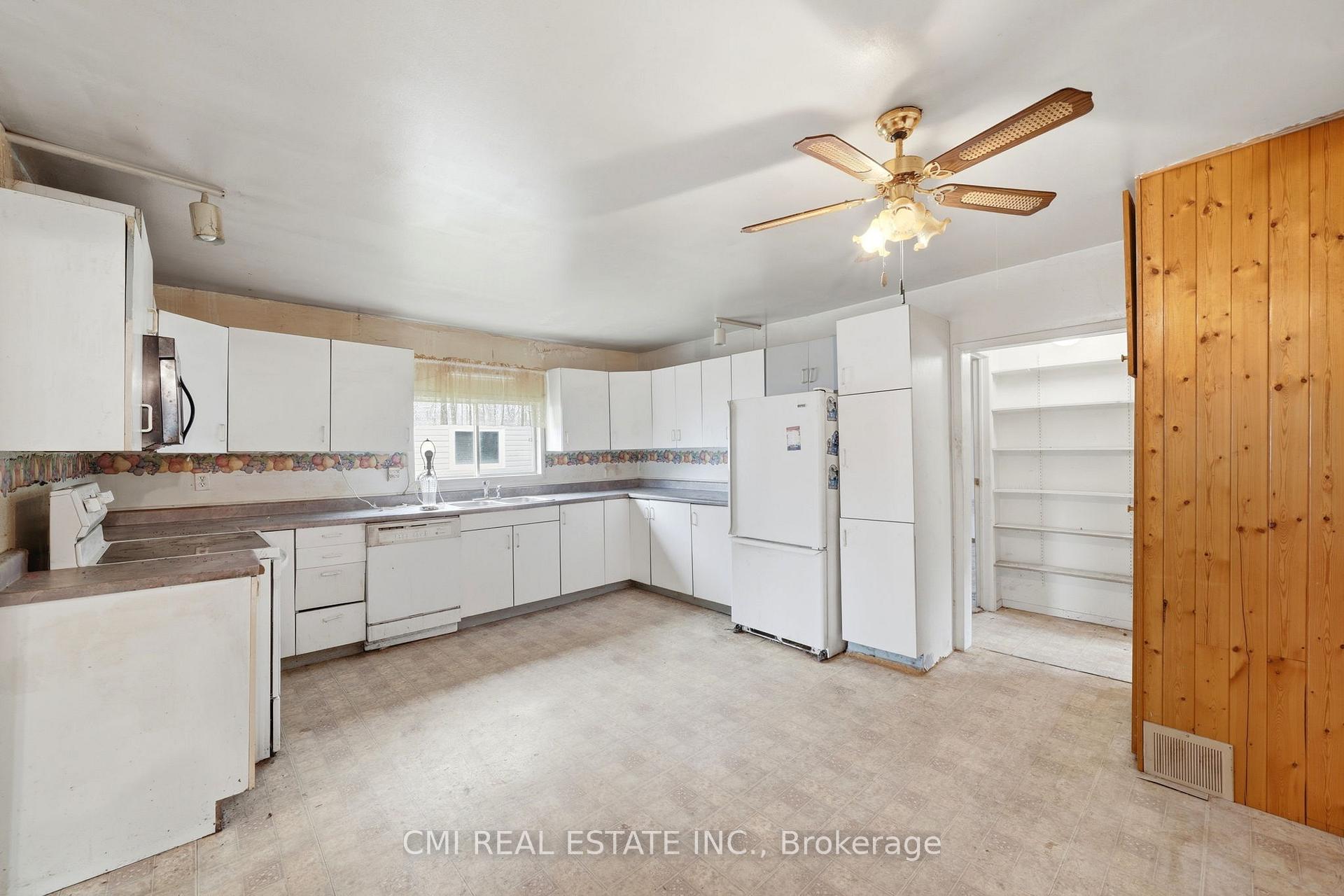Photo 12 of 117 Fox Street, Penetanguishene — HOMEH
