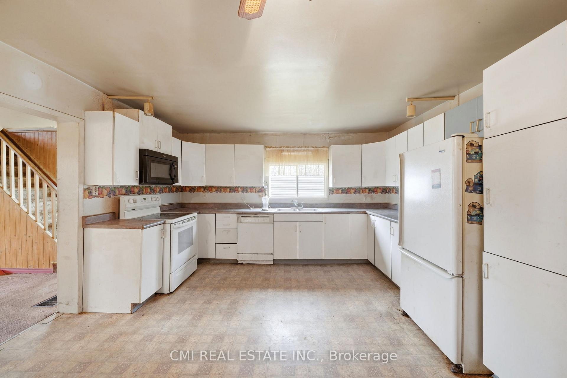 Photo 13 of 117 Fox Street, Penetanguishene — HOMEH