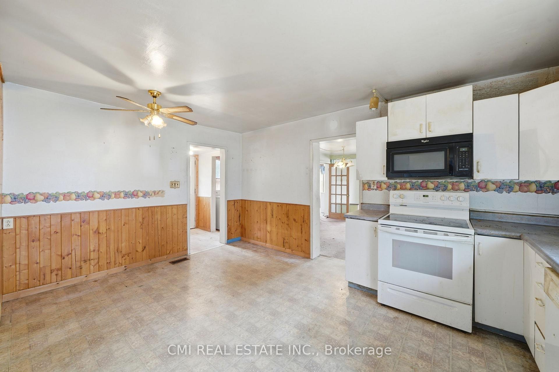 Photo 15 of 117 Fox Street, Penetanguishene — HOMEH