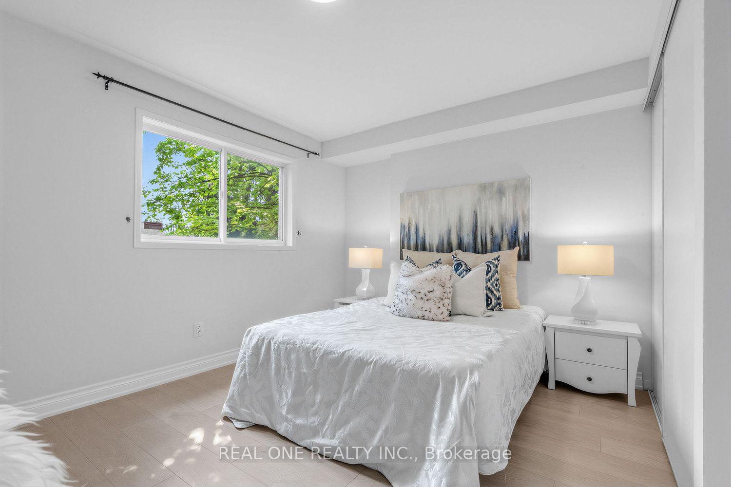 Photo 14 of 43 Bethune Way, Markham, Milliken Mills East — HOMEH