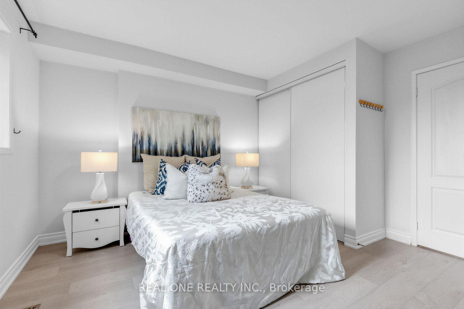 Photo 15 of 43 Bethune Way, Markham, Milliken Mills East — HOMEH