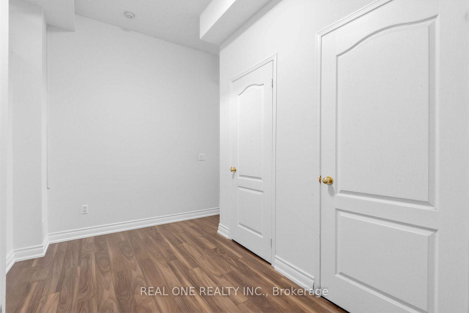 Photo 28 of 43 Bethune Way, Markham, Milliken Mills East — HOMEH