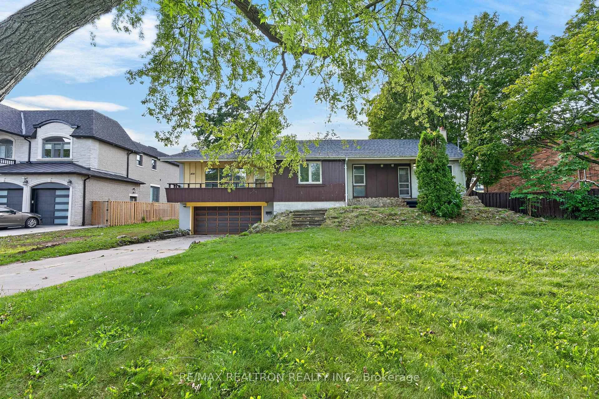 Photo 1 of 400 Manse Road, Scarborough, West Hill — HOMEH