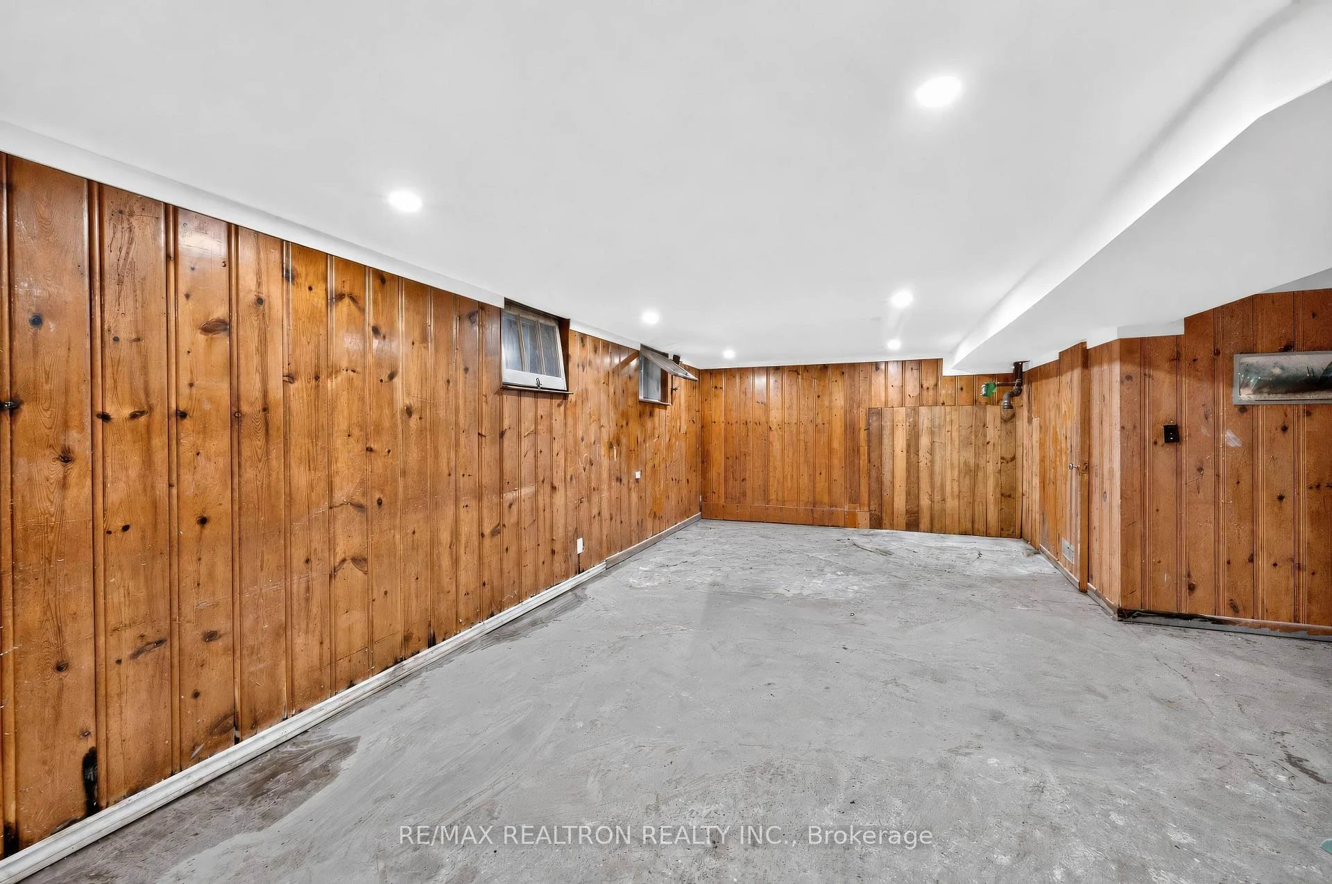 Photo 36 of 400 Manse Road, Scarborough, West Hill — HOMEH