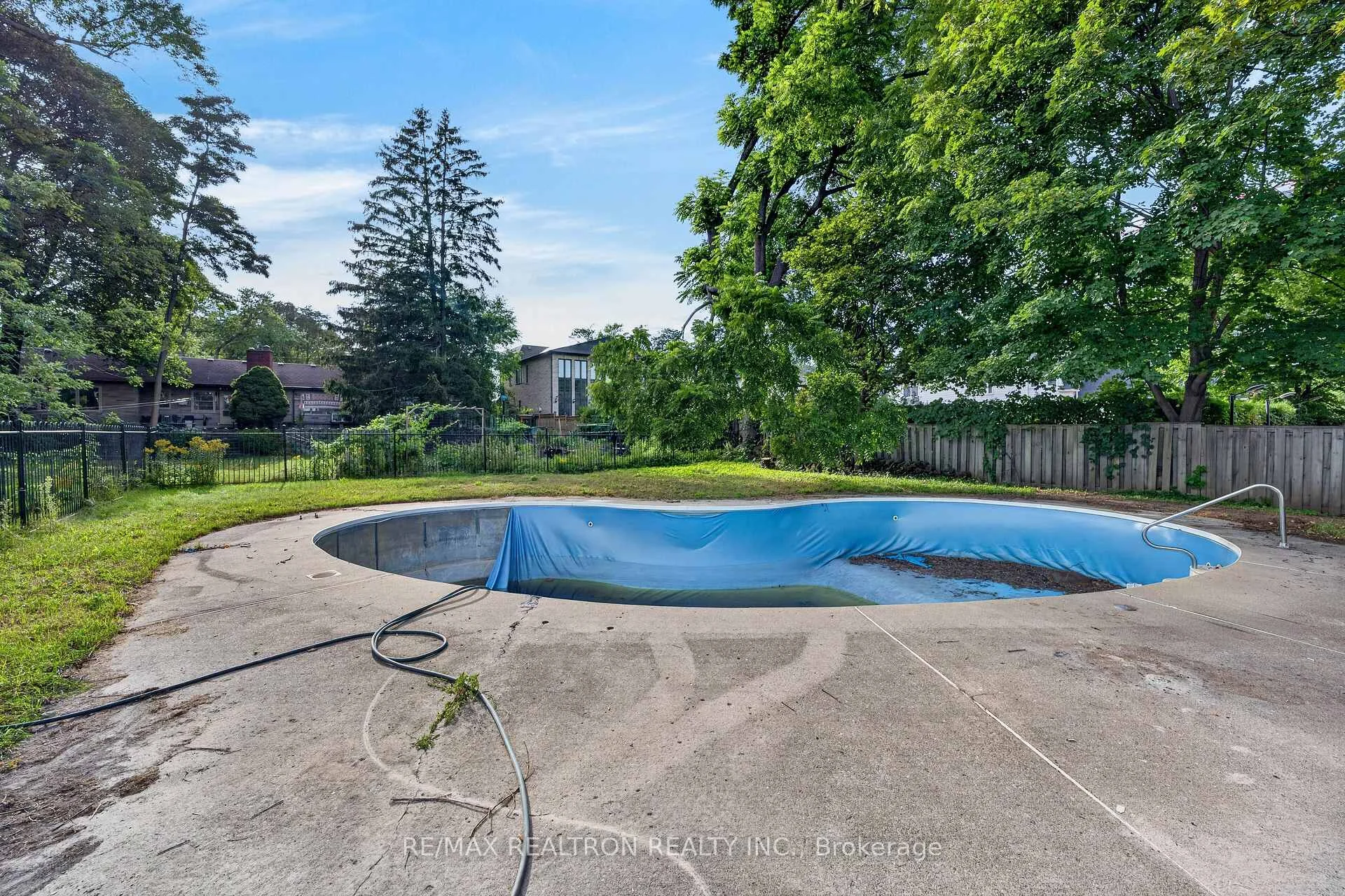 Photo 45 of 400 Manse Road, Scarborough, West Hill — HOMEH