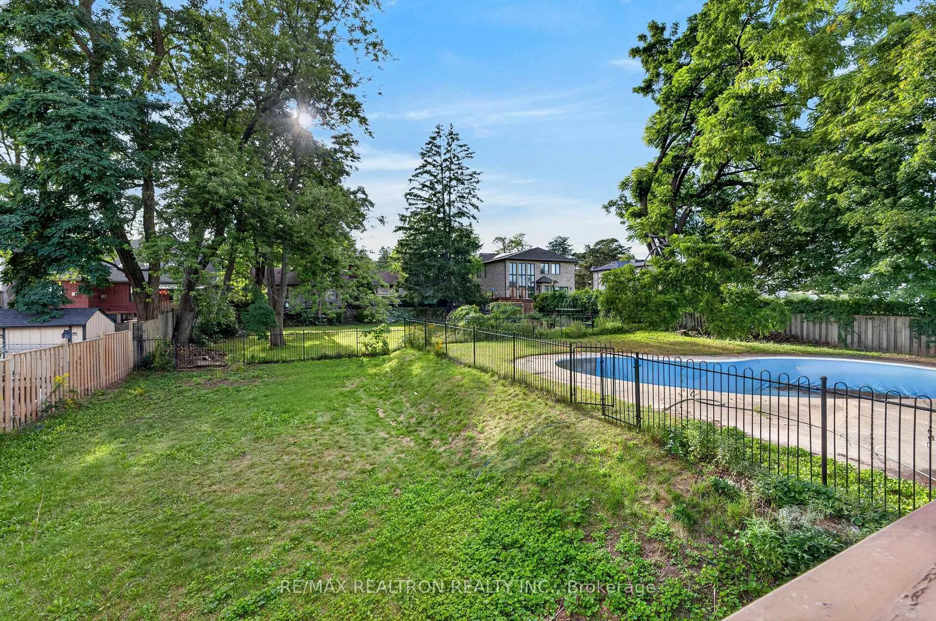 Photo 47 of 400 Manse Road, Scarborough, West Hill — HOMEH