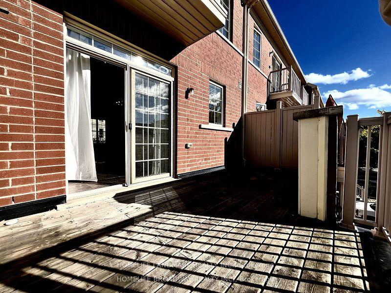 Photo 7 of 15 Ruskov Lane, Markham, Cathedraltown — HOMEH