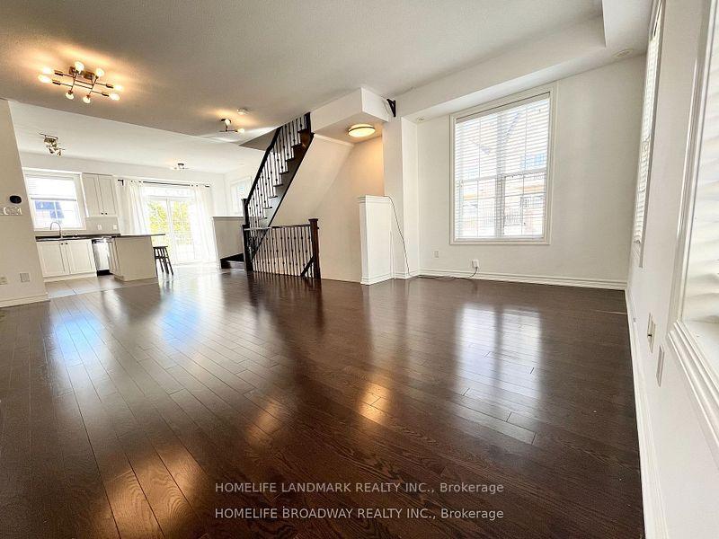 Photo 10 of 15 Ruskov Lane, Markham, Cathedraltown — HOMEH