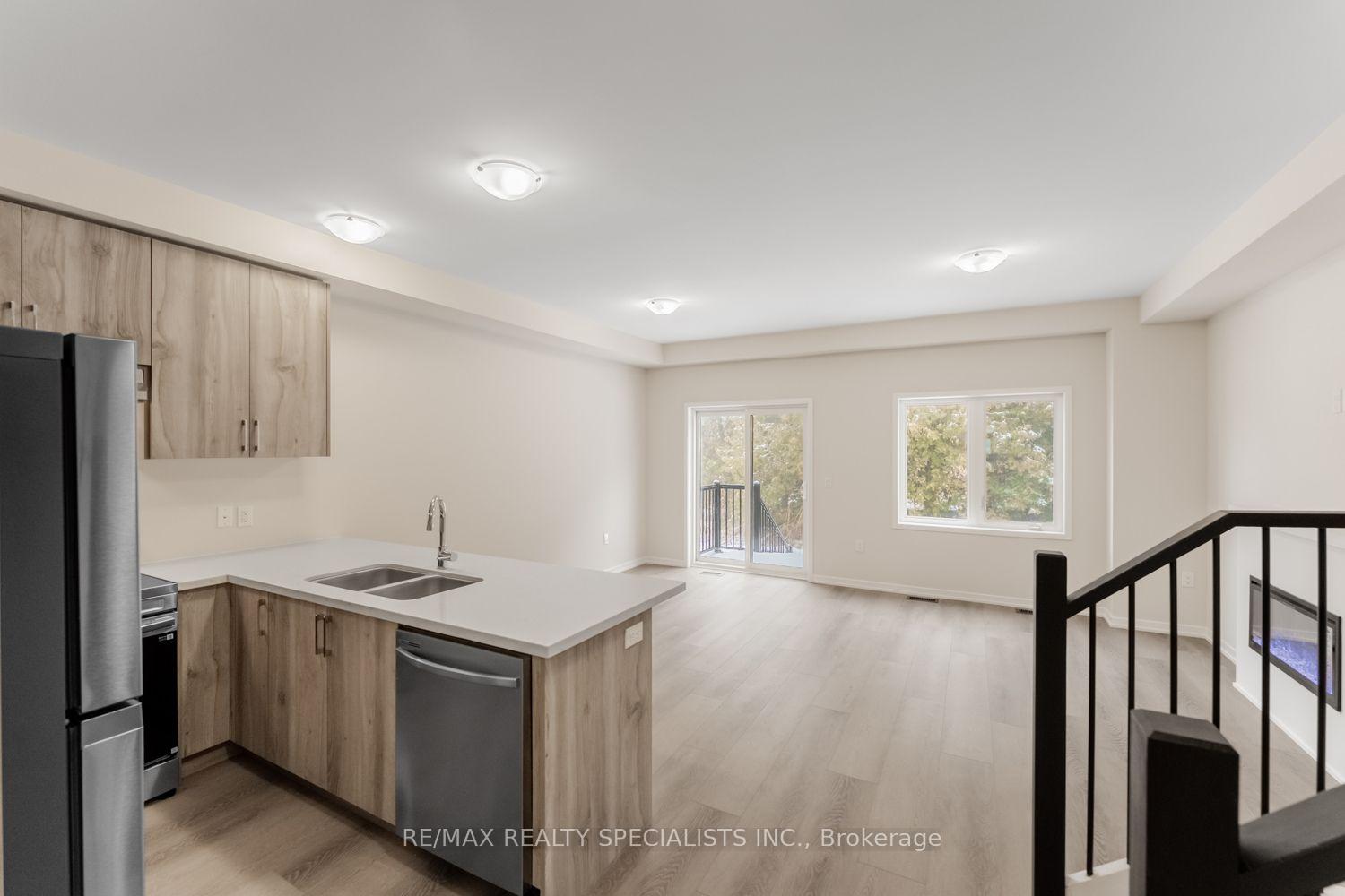 Photo 8 of 11 Radium Common, Cambridge, Sheldon-Conestoga — HOMEH