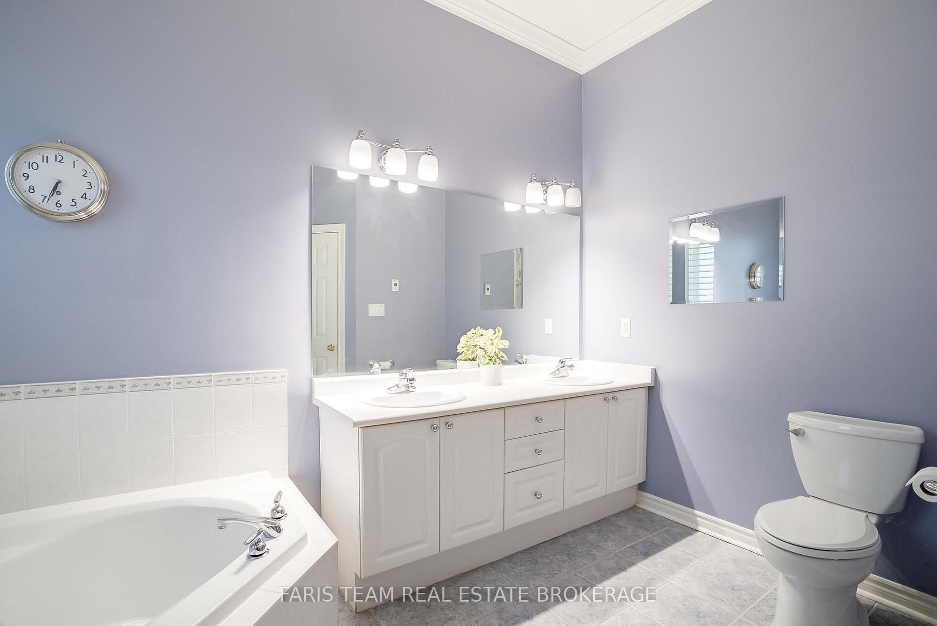 Photo 21 of 16 Landscape Drive, Oro-Medonte, Horseshoe Valley — HOMEH
