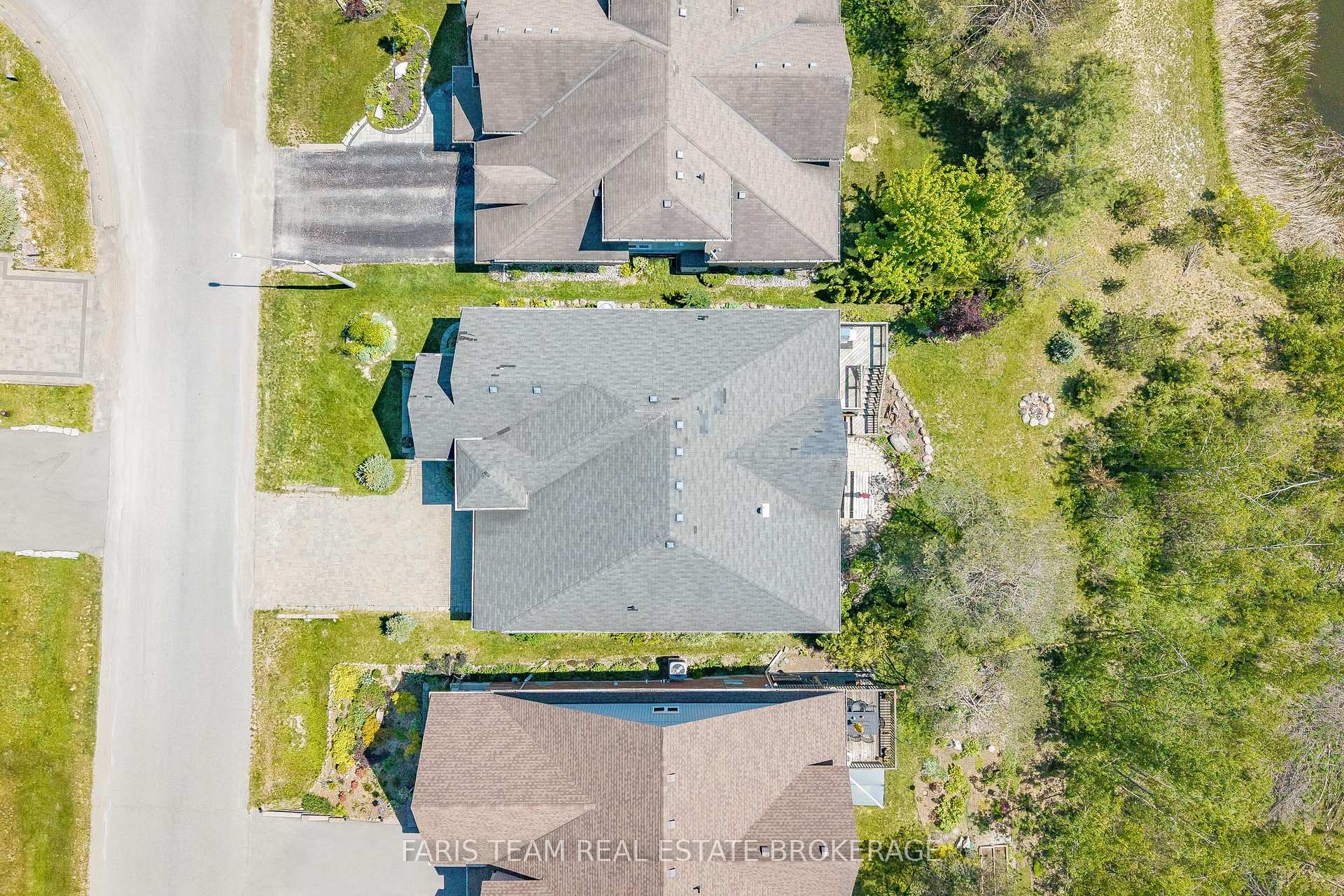 Photo 43 of 16 Landscape Drive, Oro-Medonte, Horseshoe Valley — HOMEH